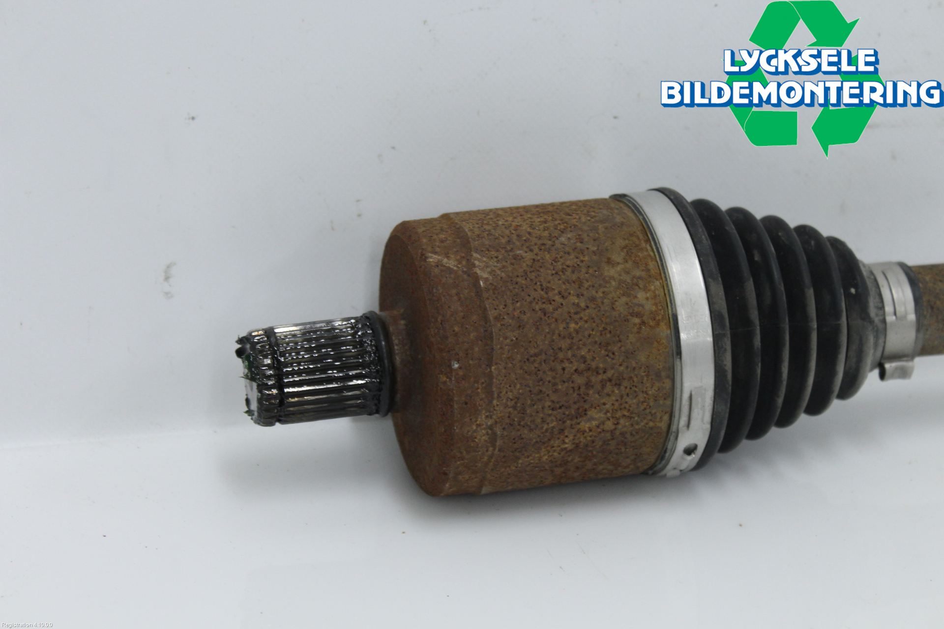 Ford MUSTANG Mach-E 21- Drivaxel Bak Höger