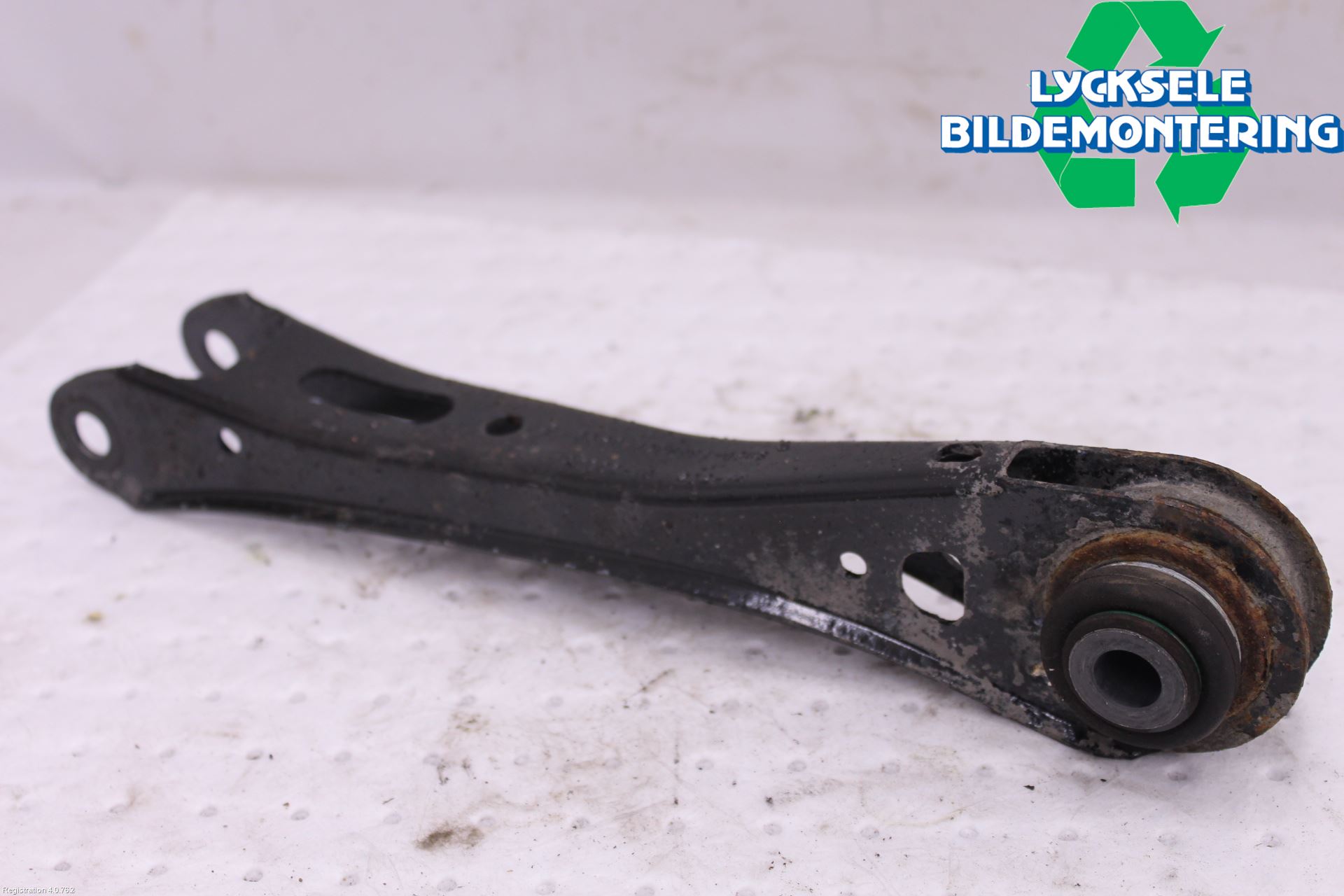 BMW X3 F25 10-17 Bärarm Bak Övre Höger