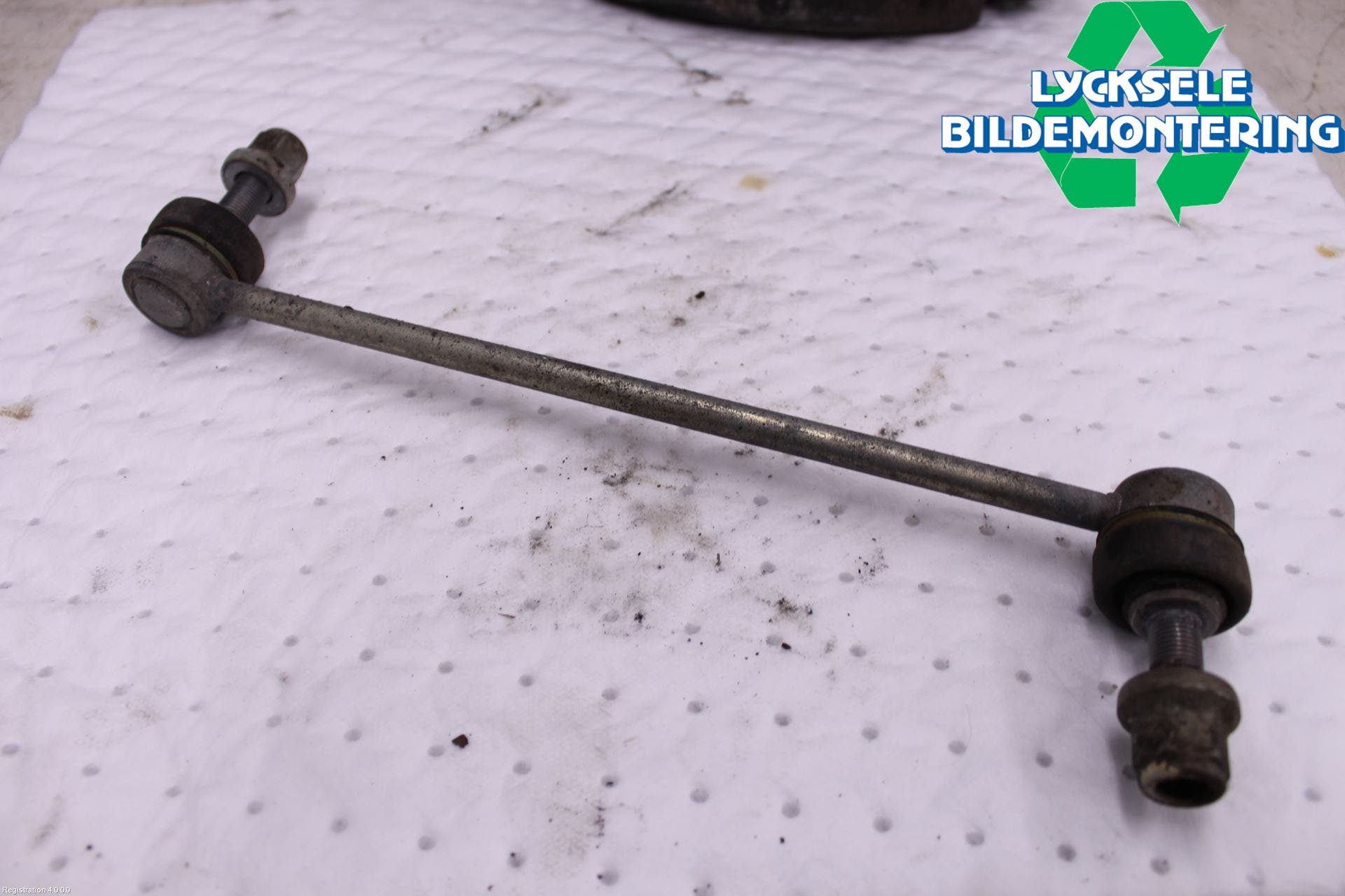 Ford TRANSIT/TOURNEO COURIER 13-23 Krängningshämmarstag Fram