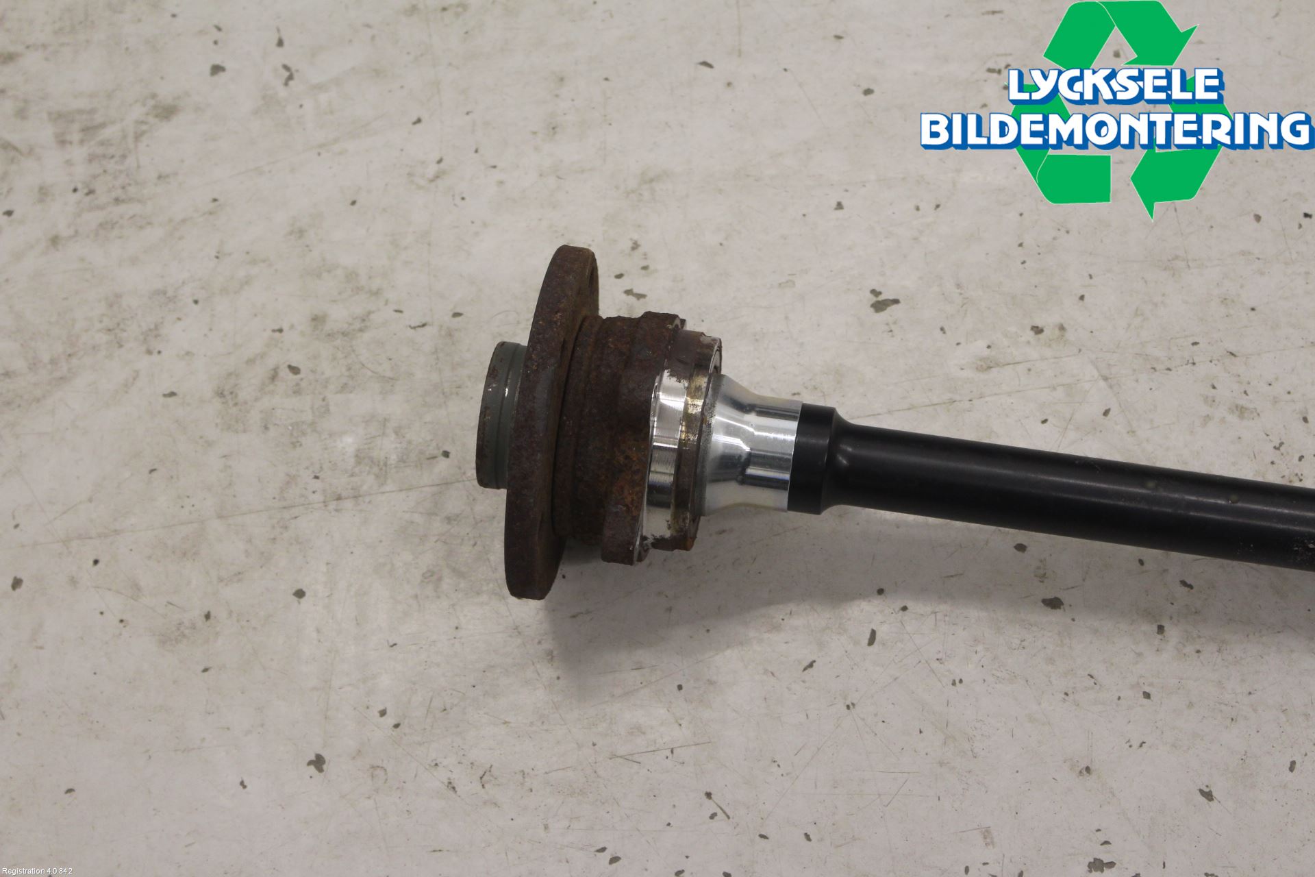 Volkswagen VW CADDY 16-20 Drivaxel Bak Vänster
