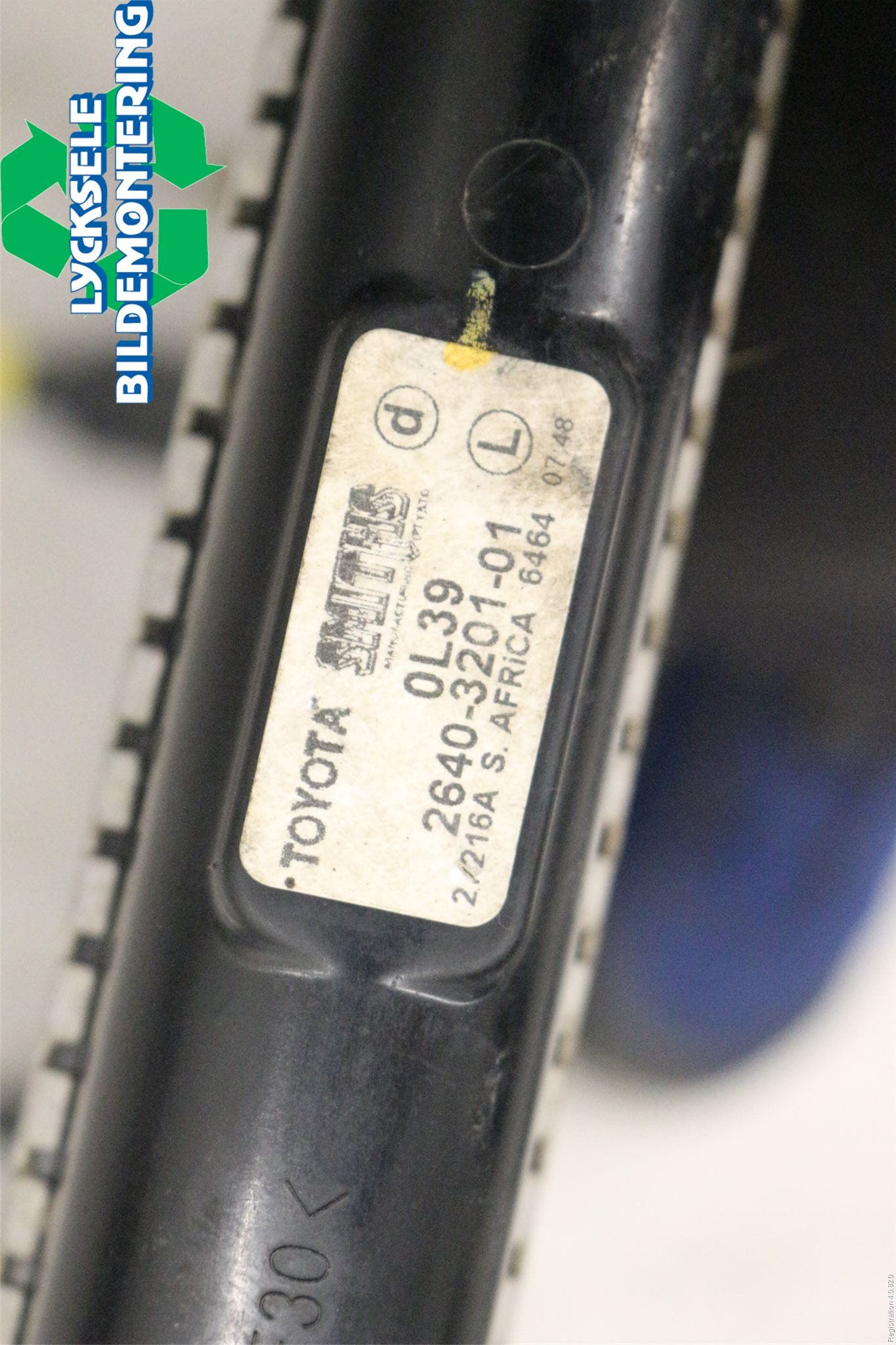 Toyota HILUX 16- Kylare Aut