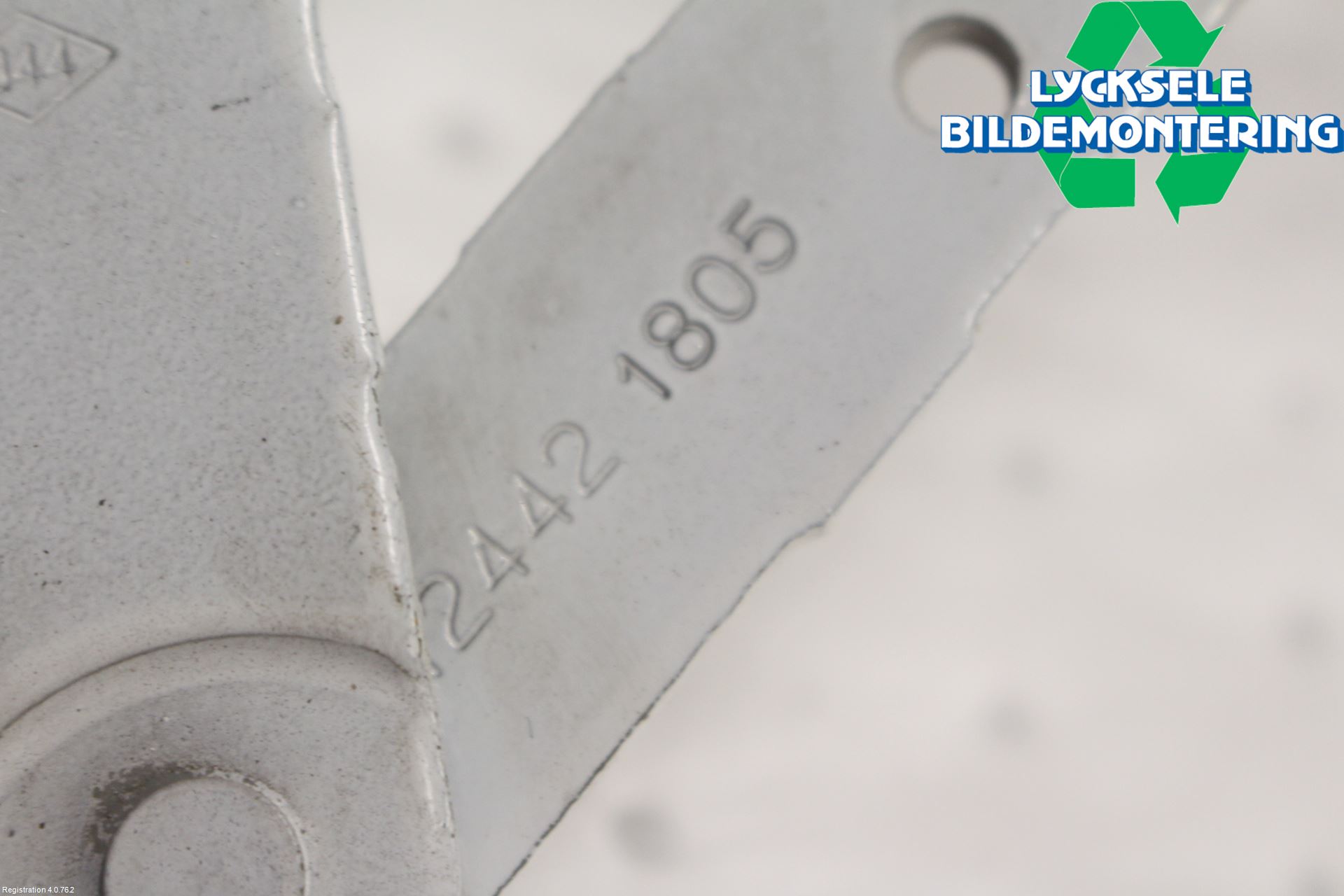 Renault MASTER III  04-10 Huvgångjärn