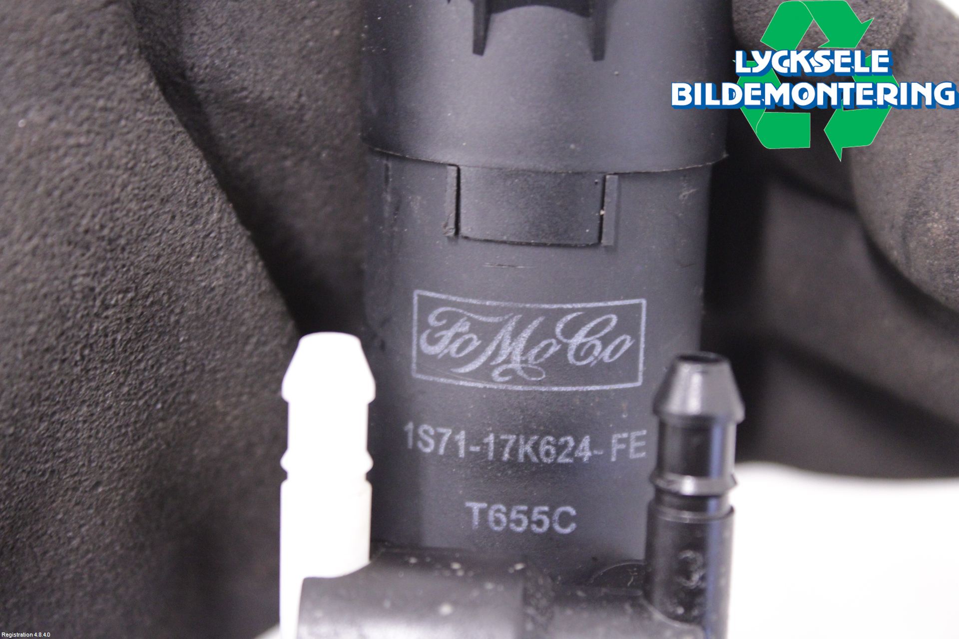 Volvo XC70 08-13 Spolarpump Vindruta