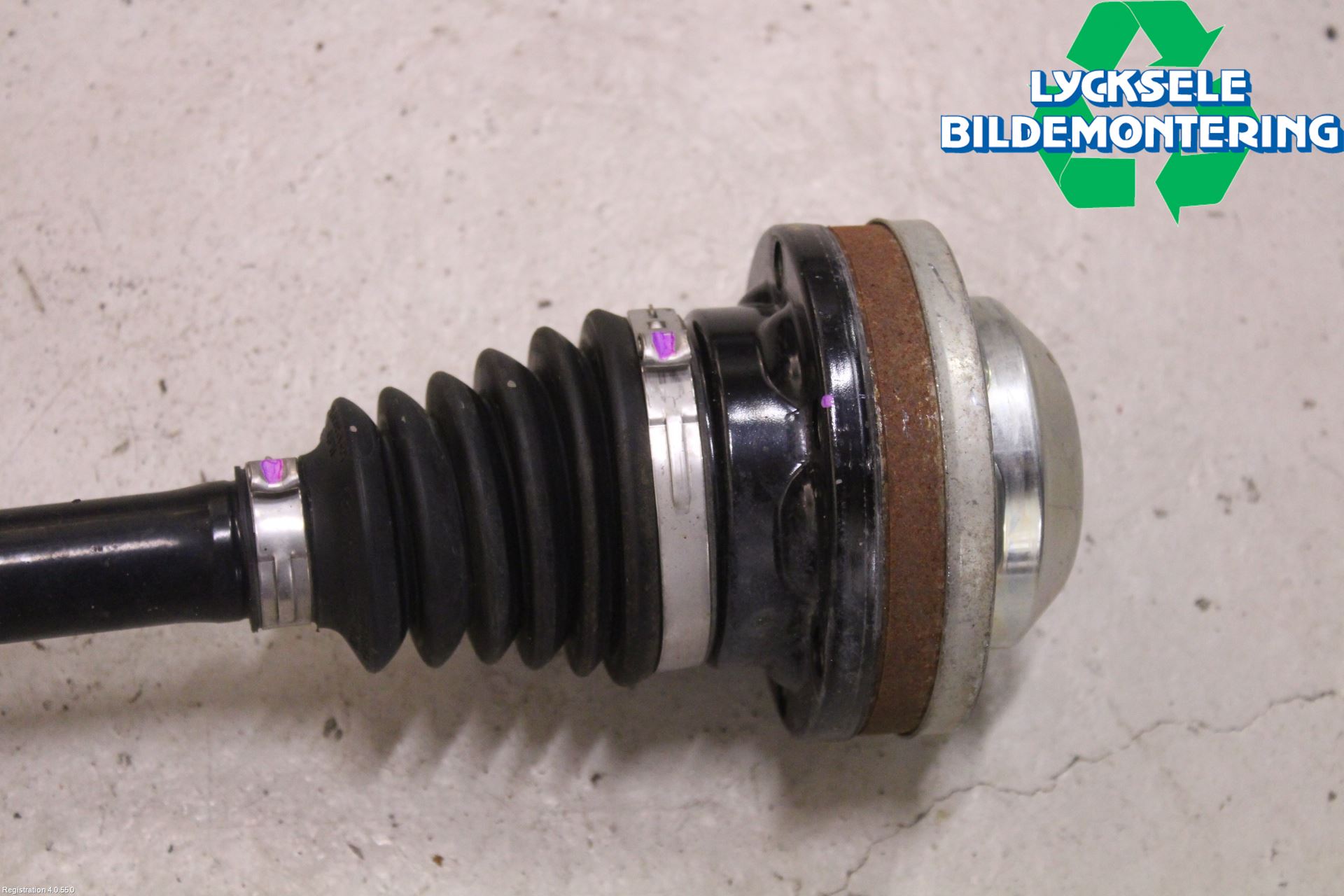 Volkswagen VW TRANSP/CARAVELLE (T6) 16-22 Drivaxel Fram Vänster