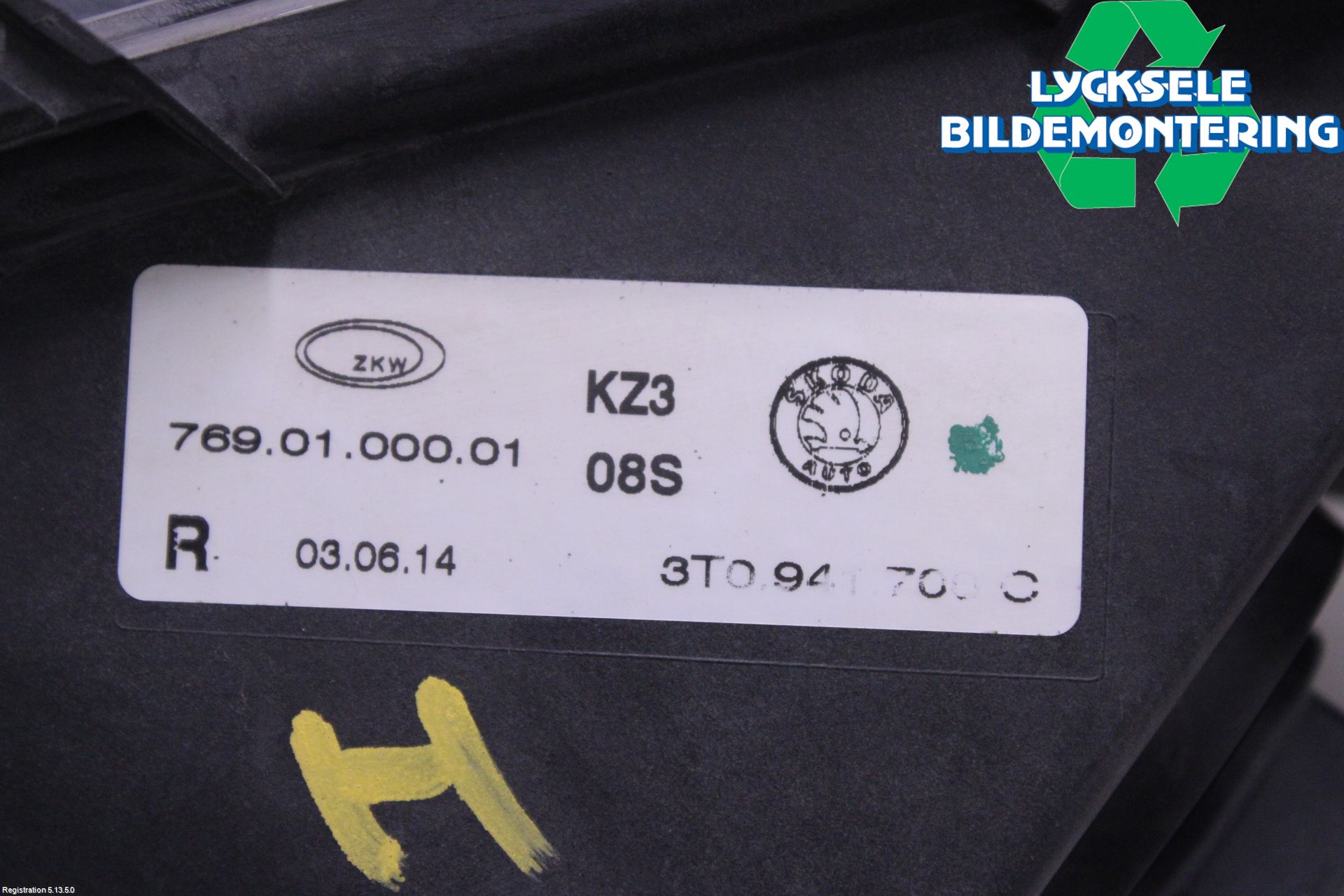 Skoda SUPERB 09-15 Dimljus-Varselljus Fram