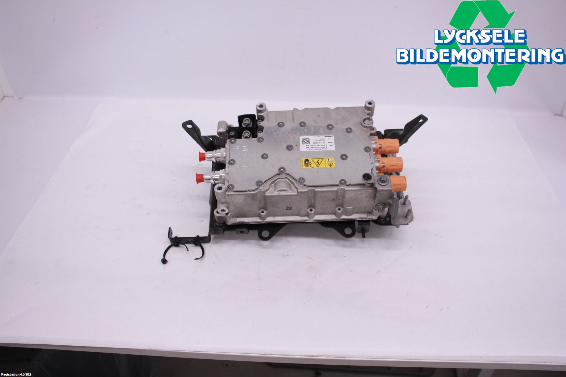 Mercedes-Benz MB EQB (X243) 22- Converter