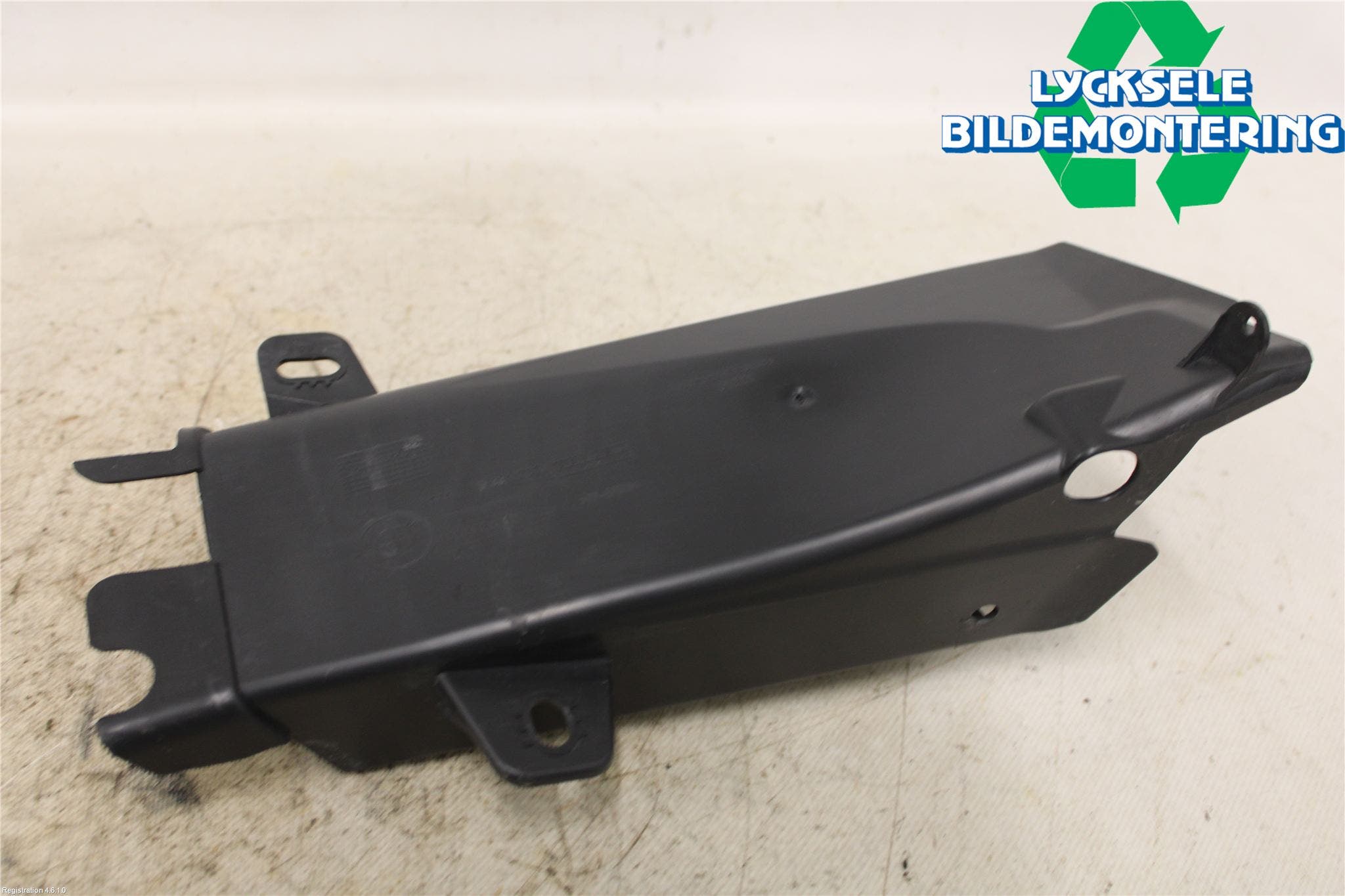 BMW 5 F10/F11/F18 09-17 Deflektor Plåt-Plast Kylning