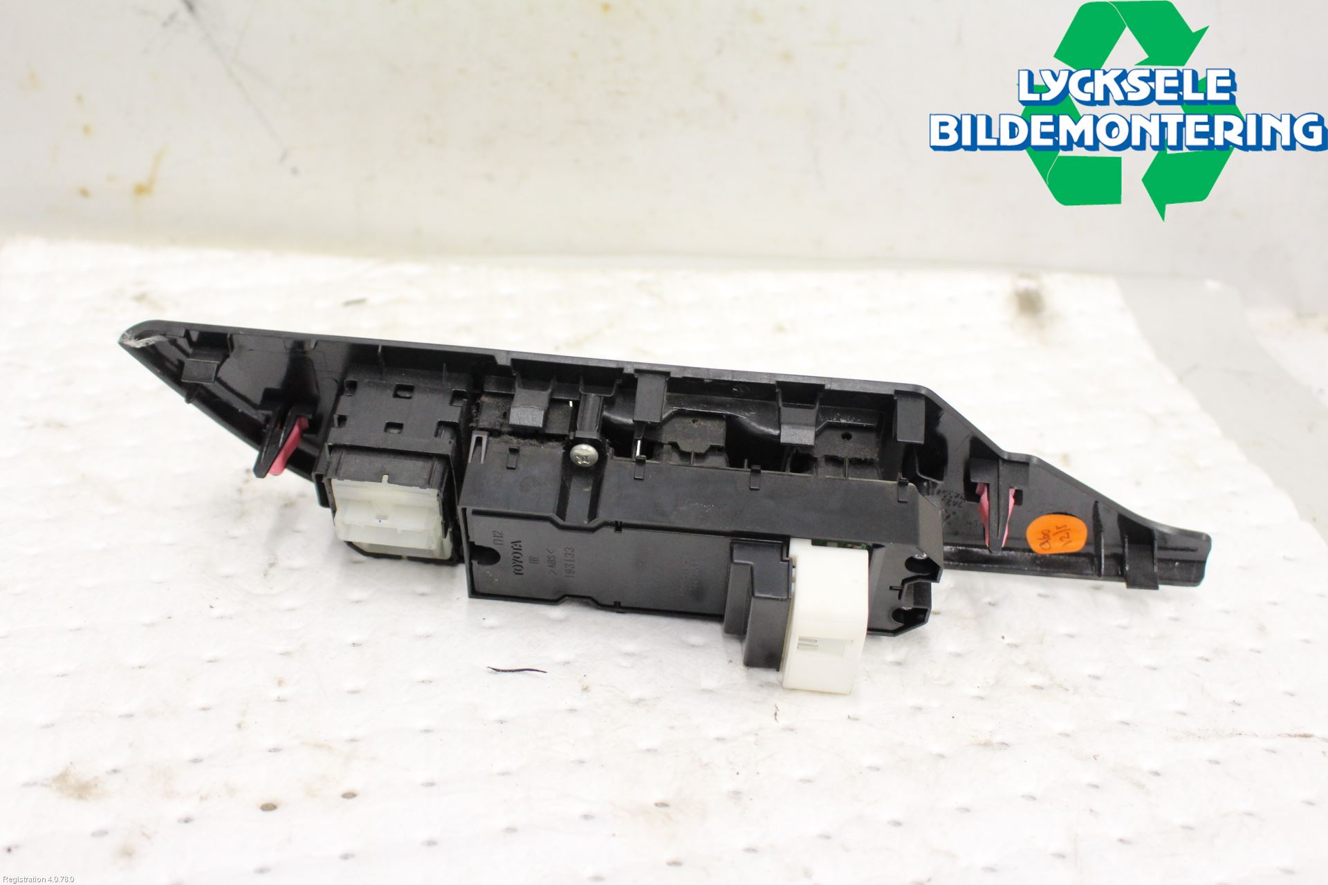 Toyota HILUX 16- Strömställare Elhiss