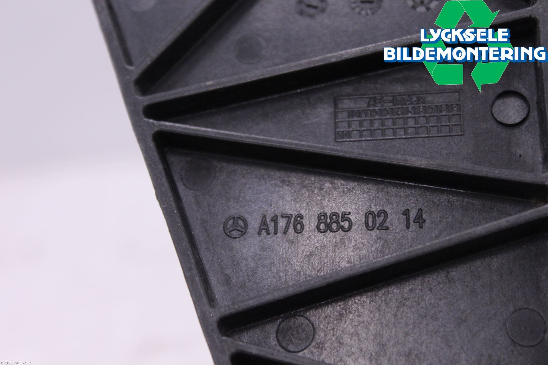 Mercedes-Benz MB A-KLASS (W176) 13-18 Stötfångarfäste Bak Vä