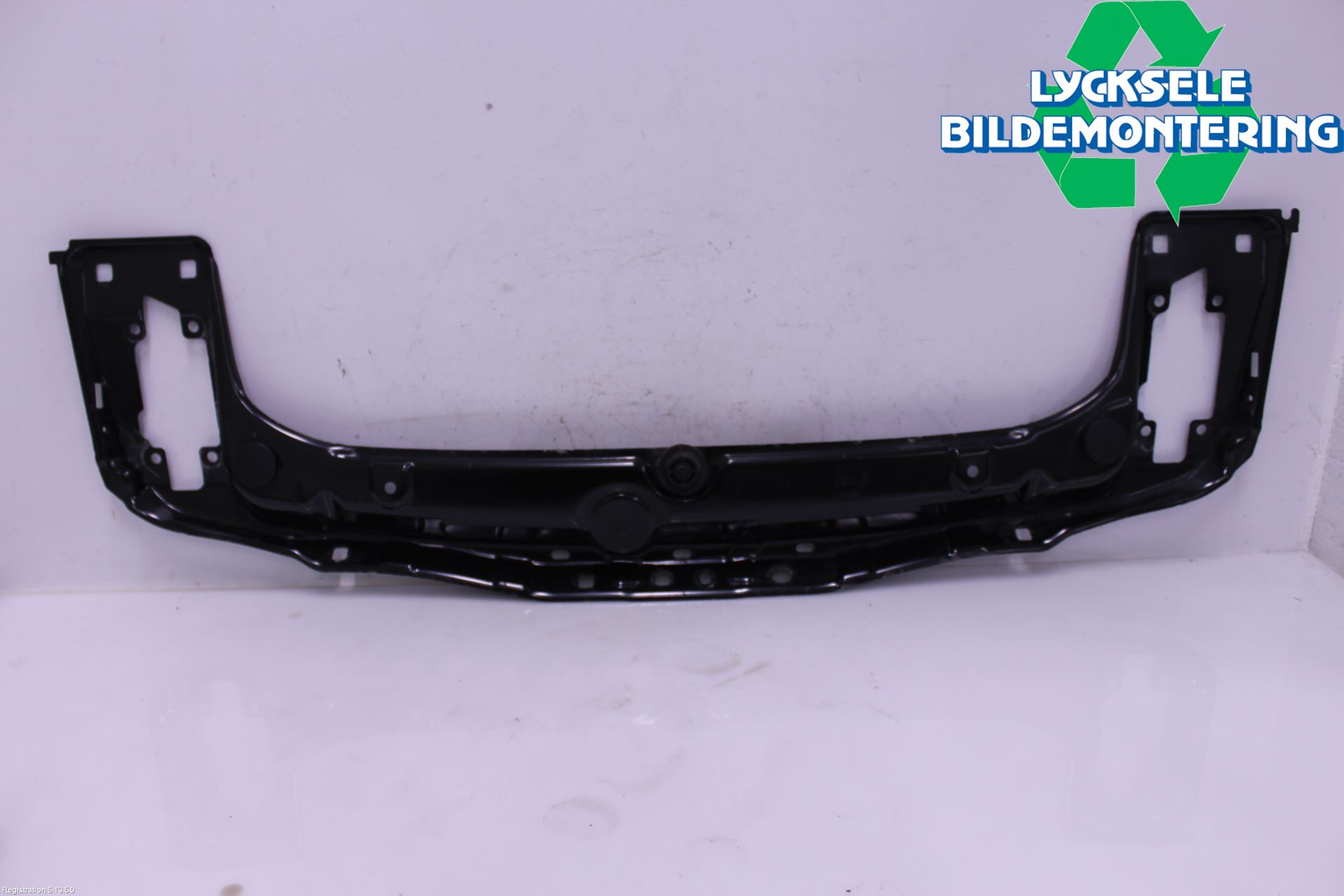 BMW 1 F20/F21 11-19 Front Huvlåsplåt-Balk