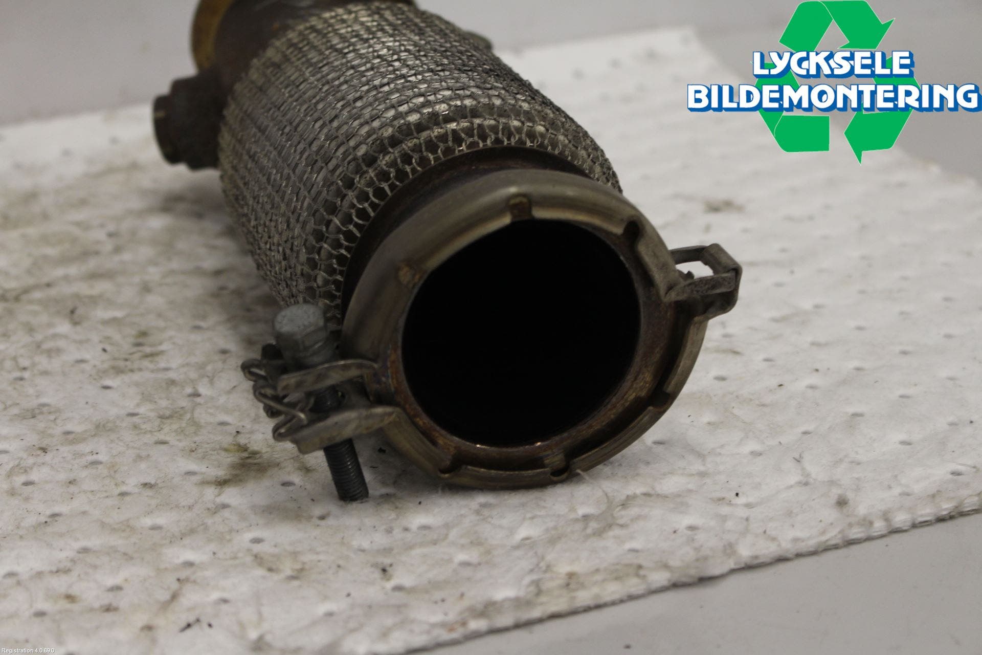 Nissan NAVARA, TREK-1 17-21 Avgas Främre Rör