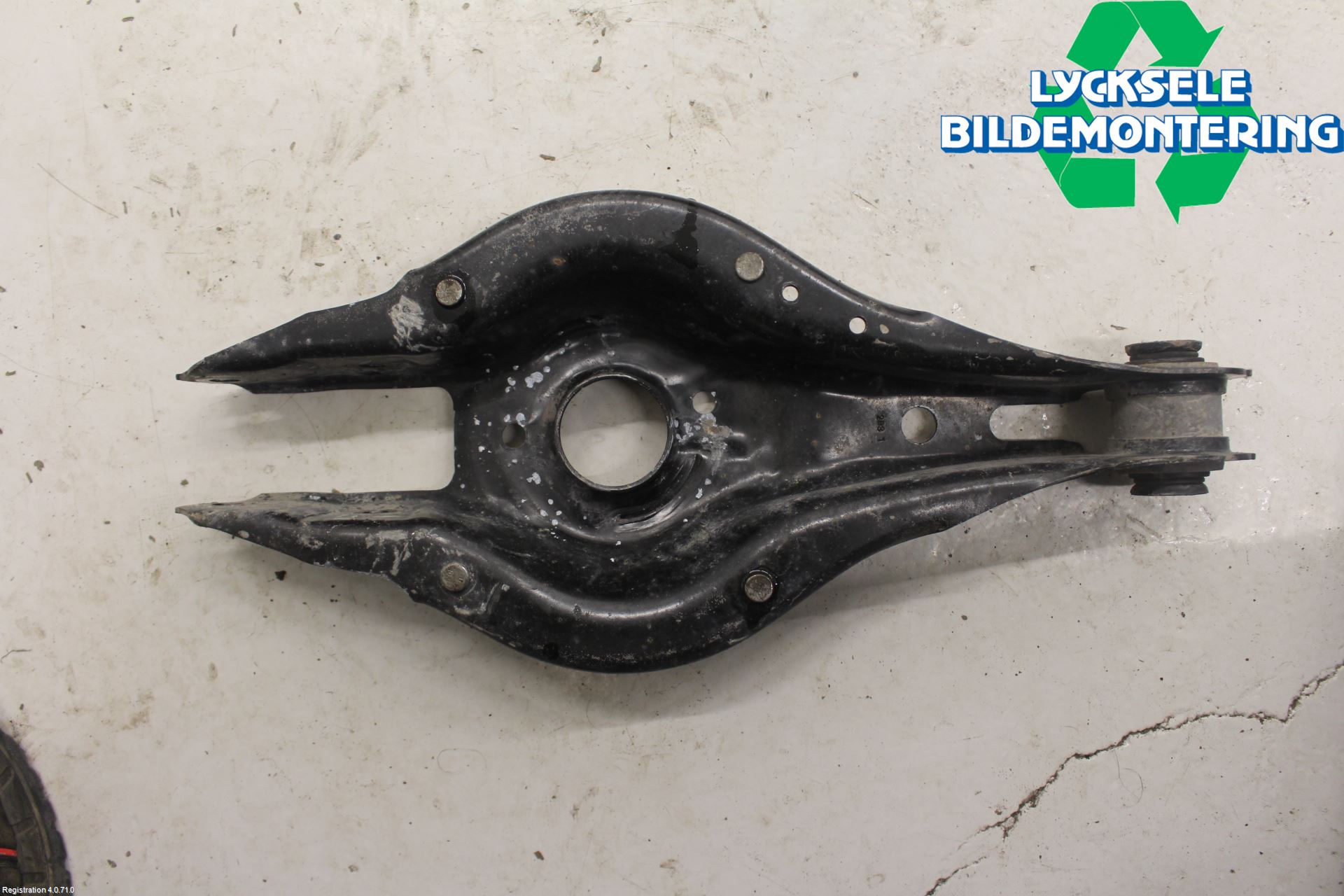 BMW 3 F30/F31/F80 12-19 Bärarm Bak Vänster