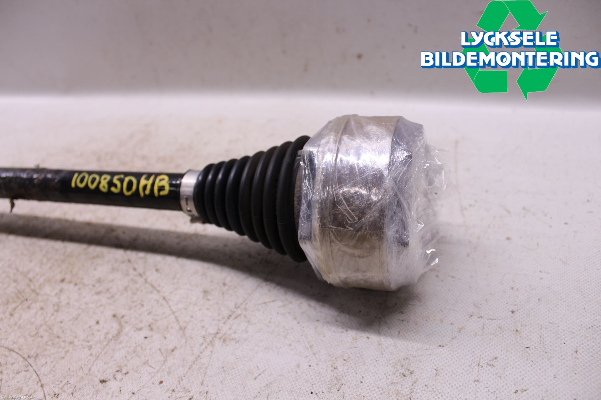 Volkswagen VW PASSAT 11-14 Drivaxel Bak Höger