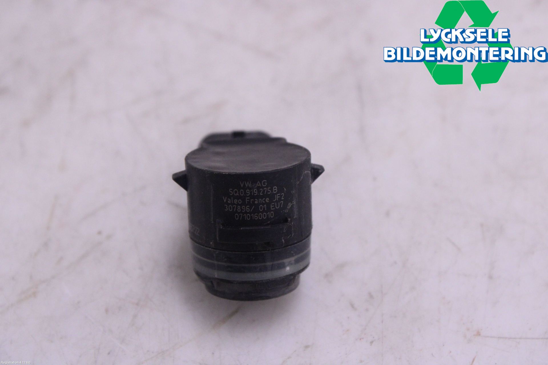 Audi A4 ALLROAD 17- Parkeringshjälp Frontsensor