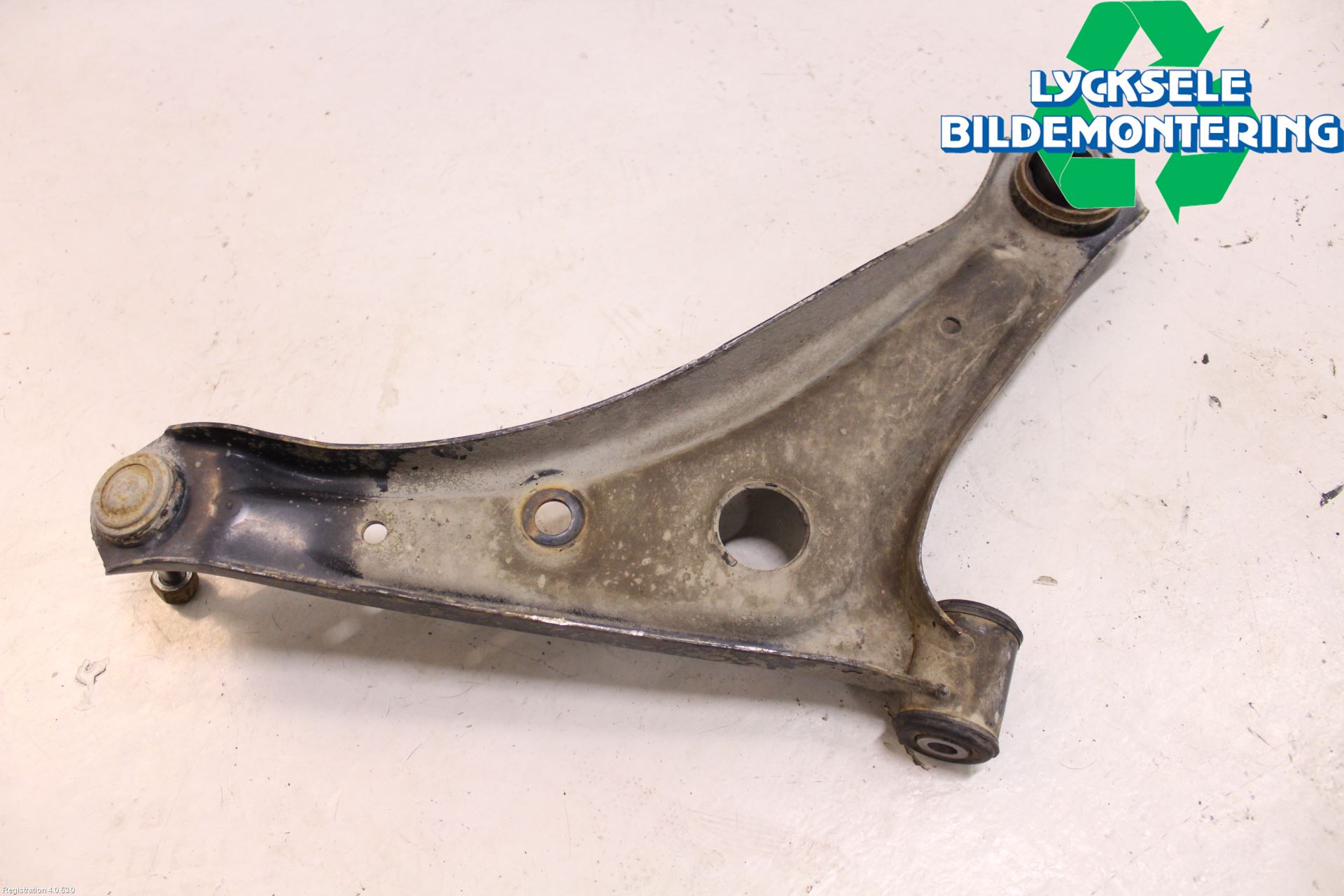 Mitsubishi SPACE STAR 13- Bärarm Fram Undre Vä