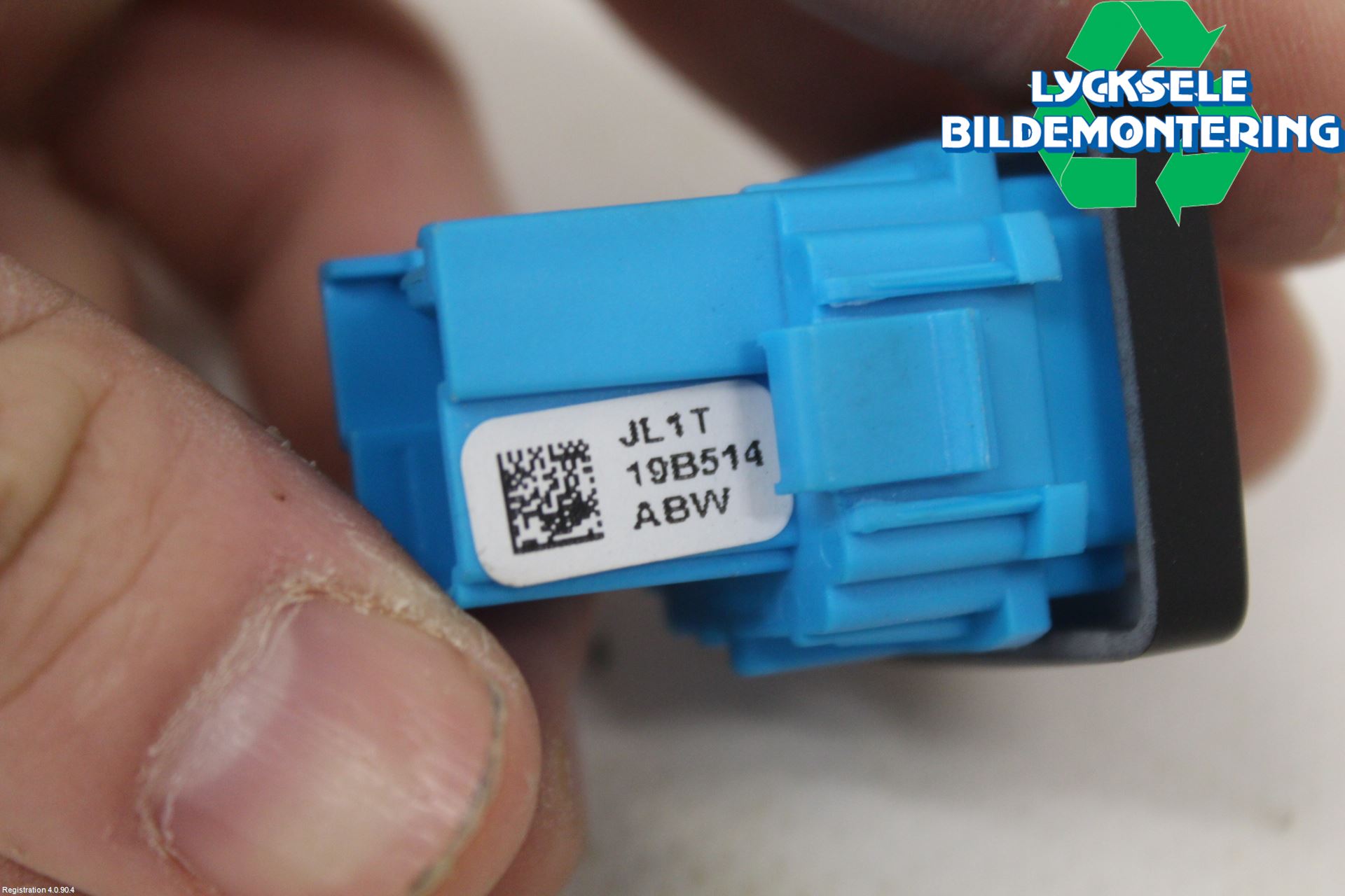 Ford MUSTANG Mach-E 21- Strömställare Baklucka