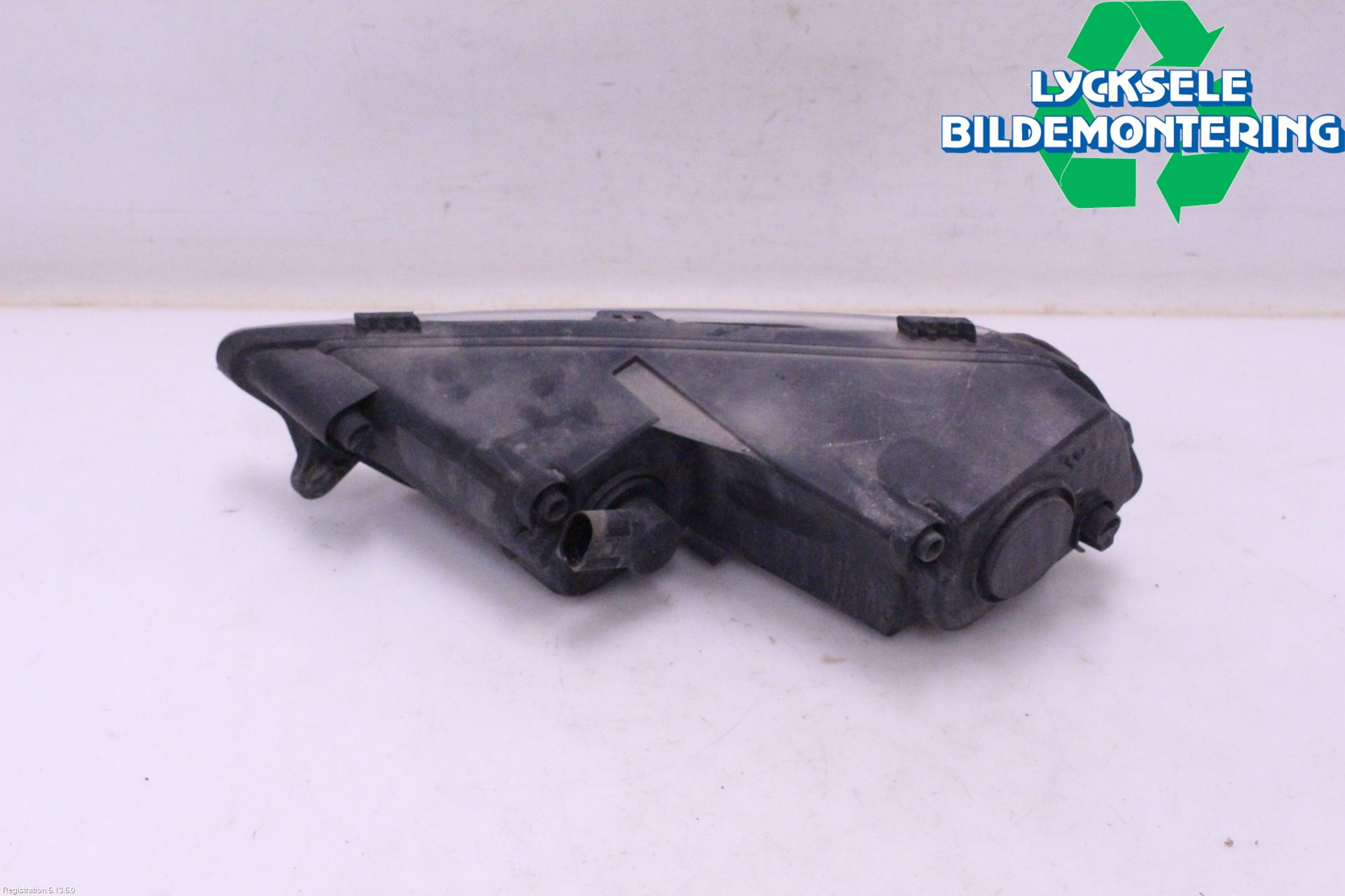 Volkswagen VW PASSAT 11-14 Dimljus-Varselljus Fram
