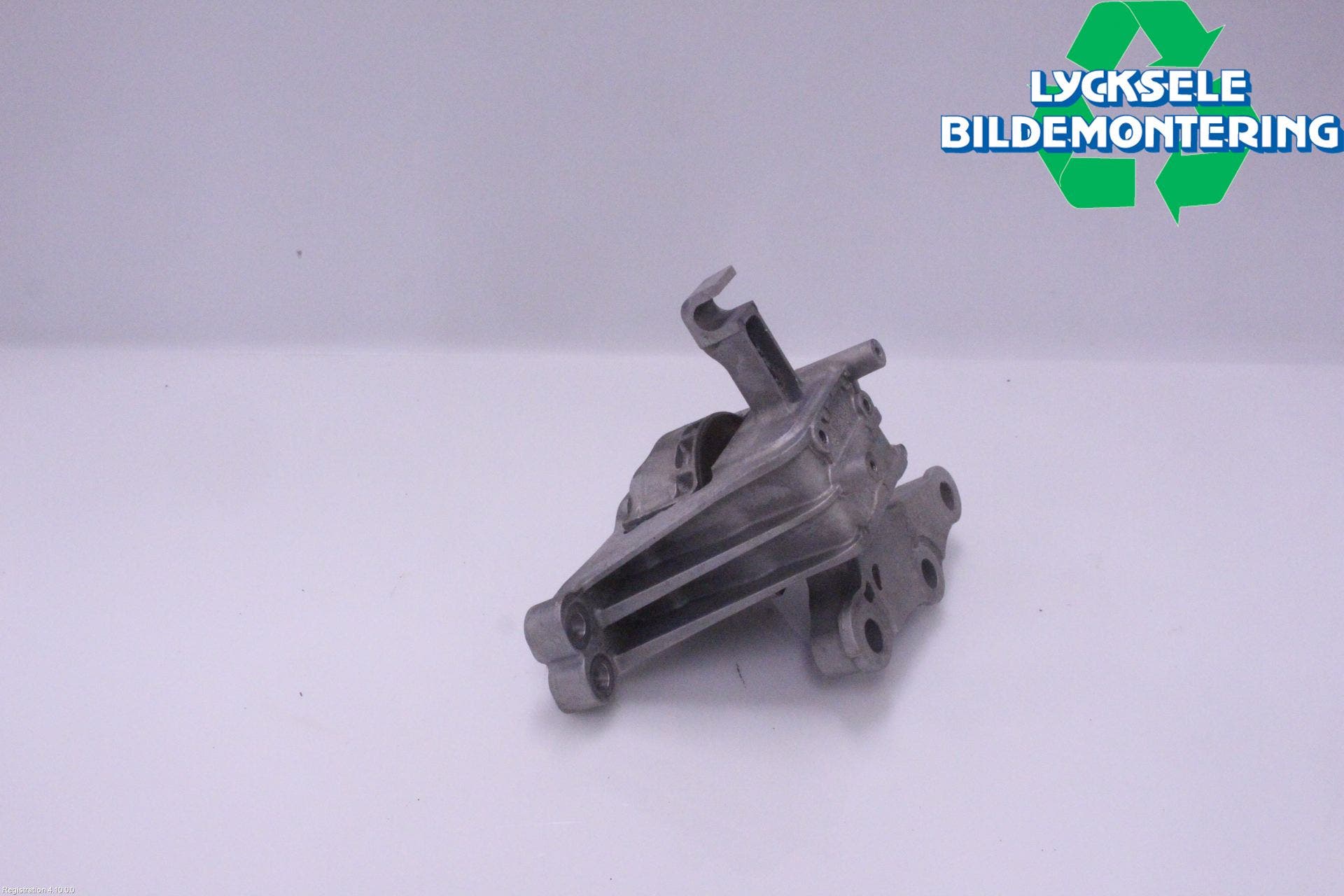 Alfa MG MG3 HYBRID+ 25- Växellådsfäste