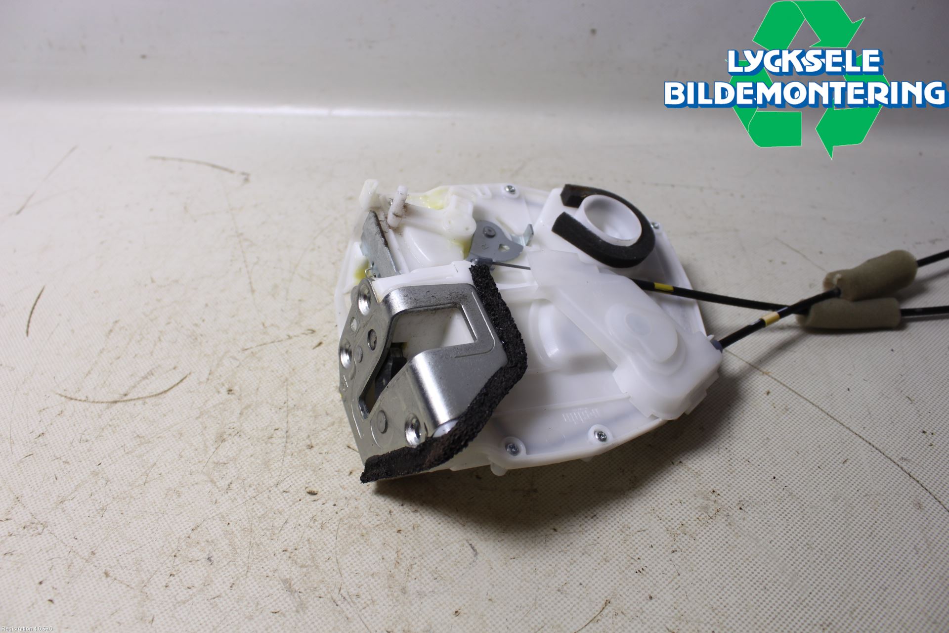 Suzuki SWIFT 05-10 Låskista-Dörrlås