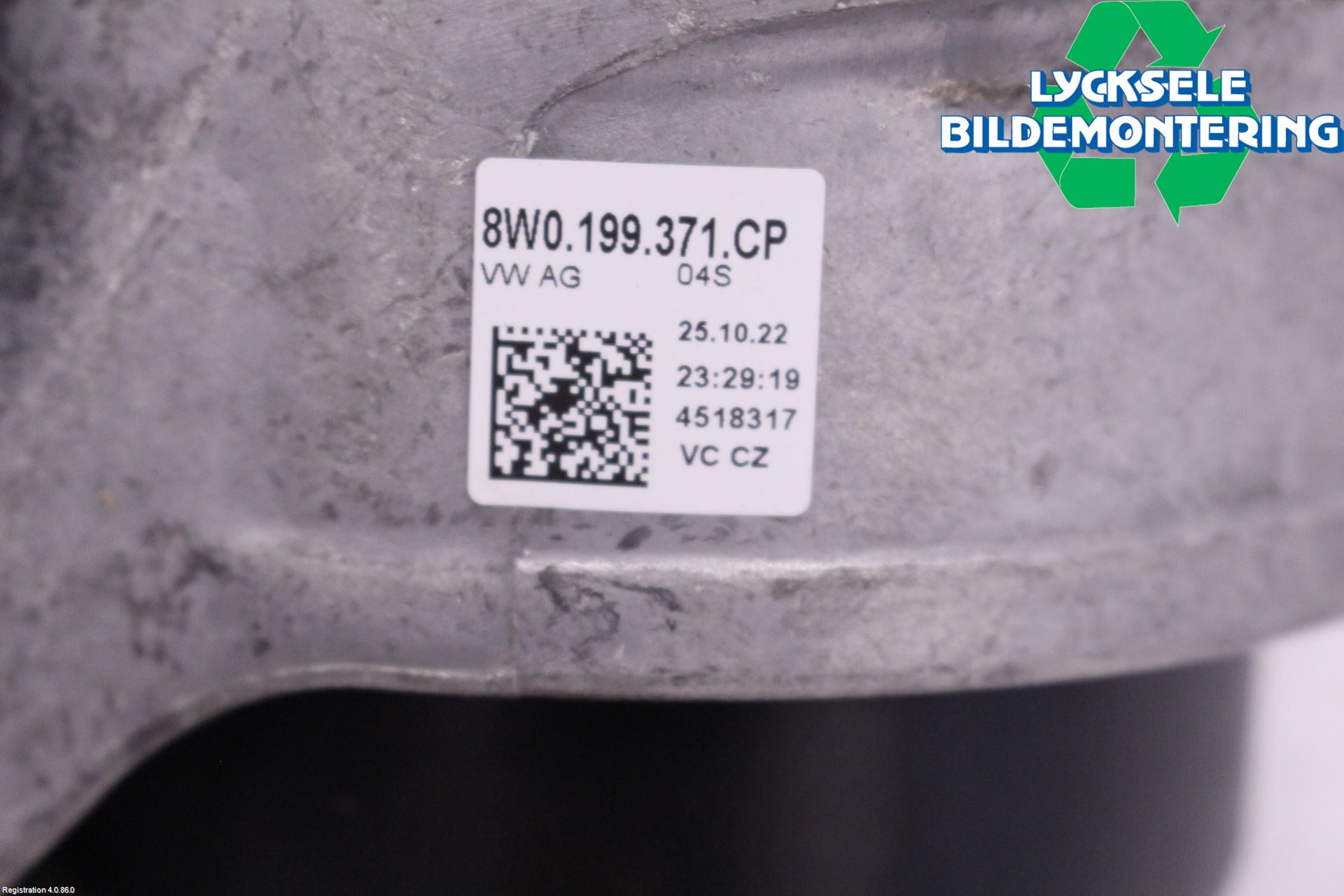 Audi A4/S4 B9 20- Motorkudde