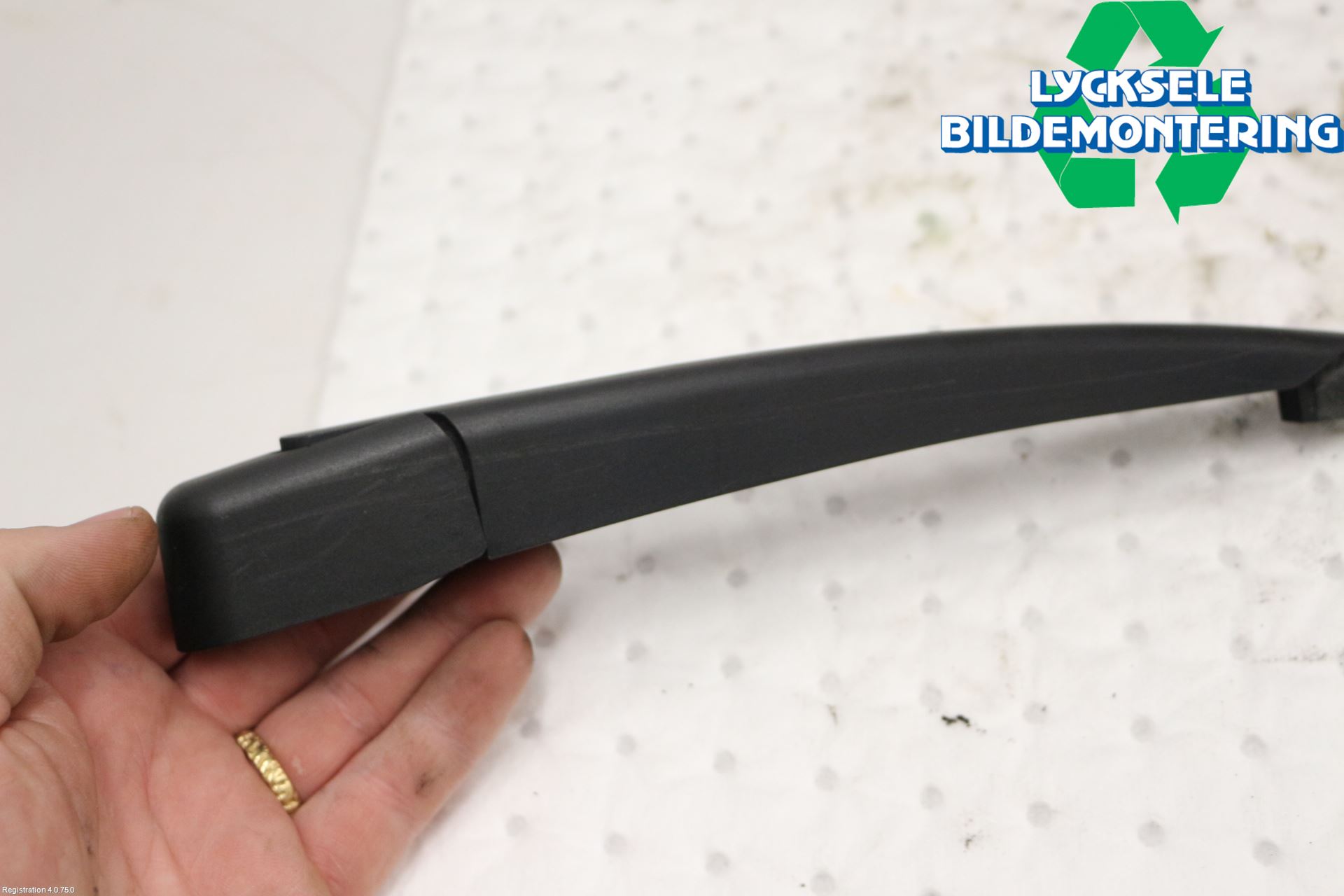 Ford KUGA 08-12 Torkararm-Bakruta