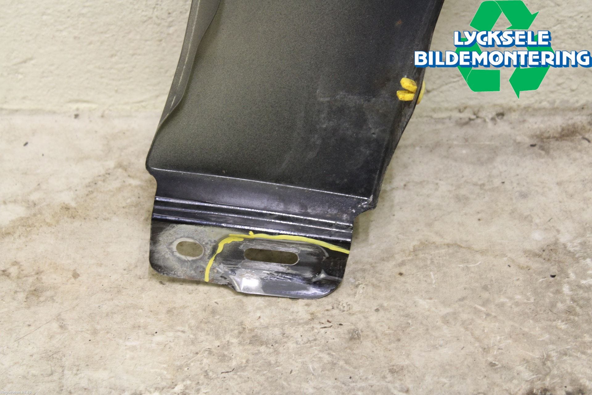 Volvo V60 14-18 Skärm Fram Vänster