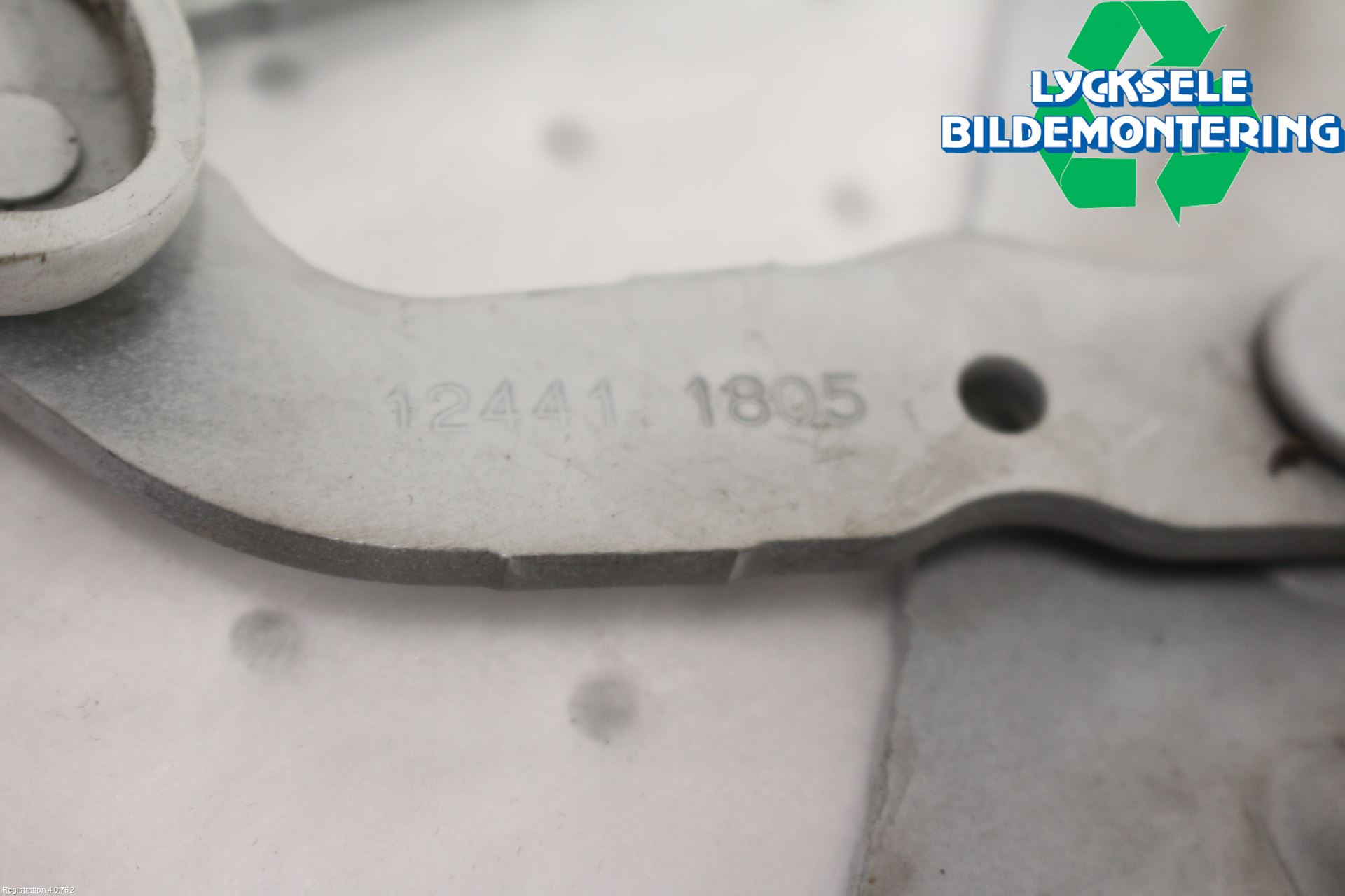 Renault MASTER III  04-10 Huvgångjärn