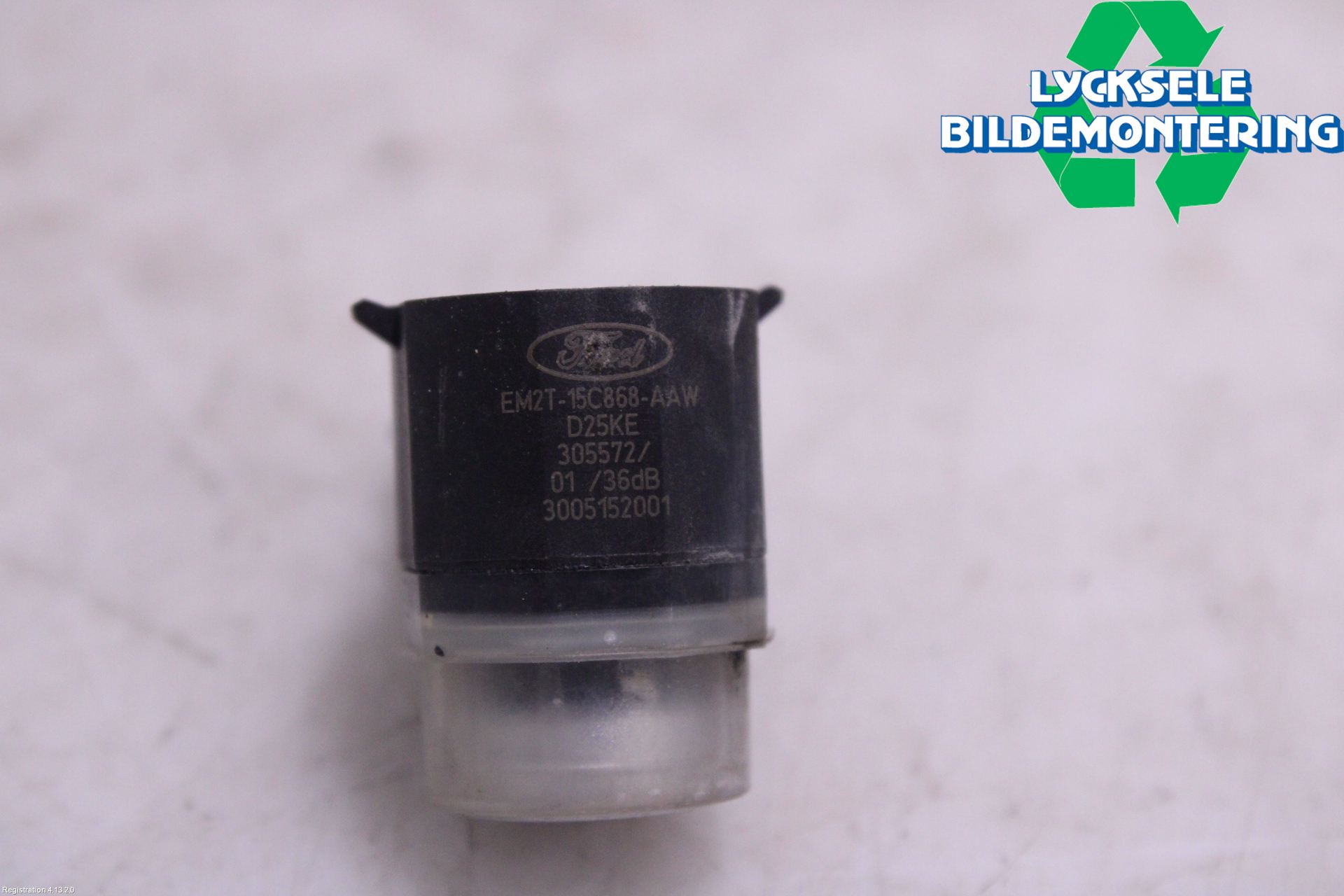 Ford FOCUS 15-18 Parkeringshjälp Frontsensor