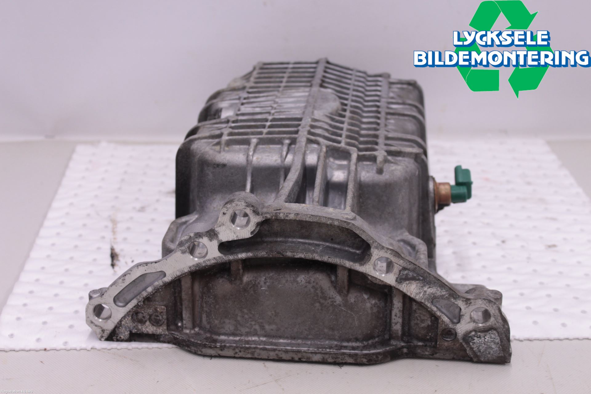 Volvo S60 11-13 Oljetråg