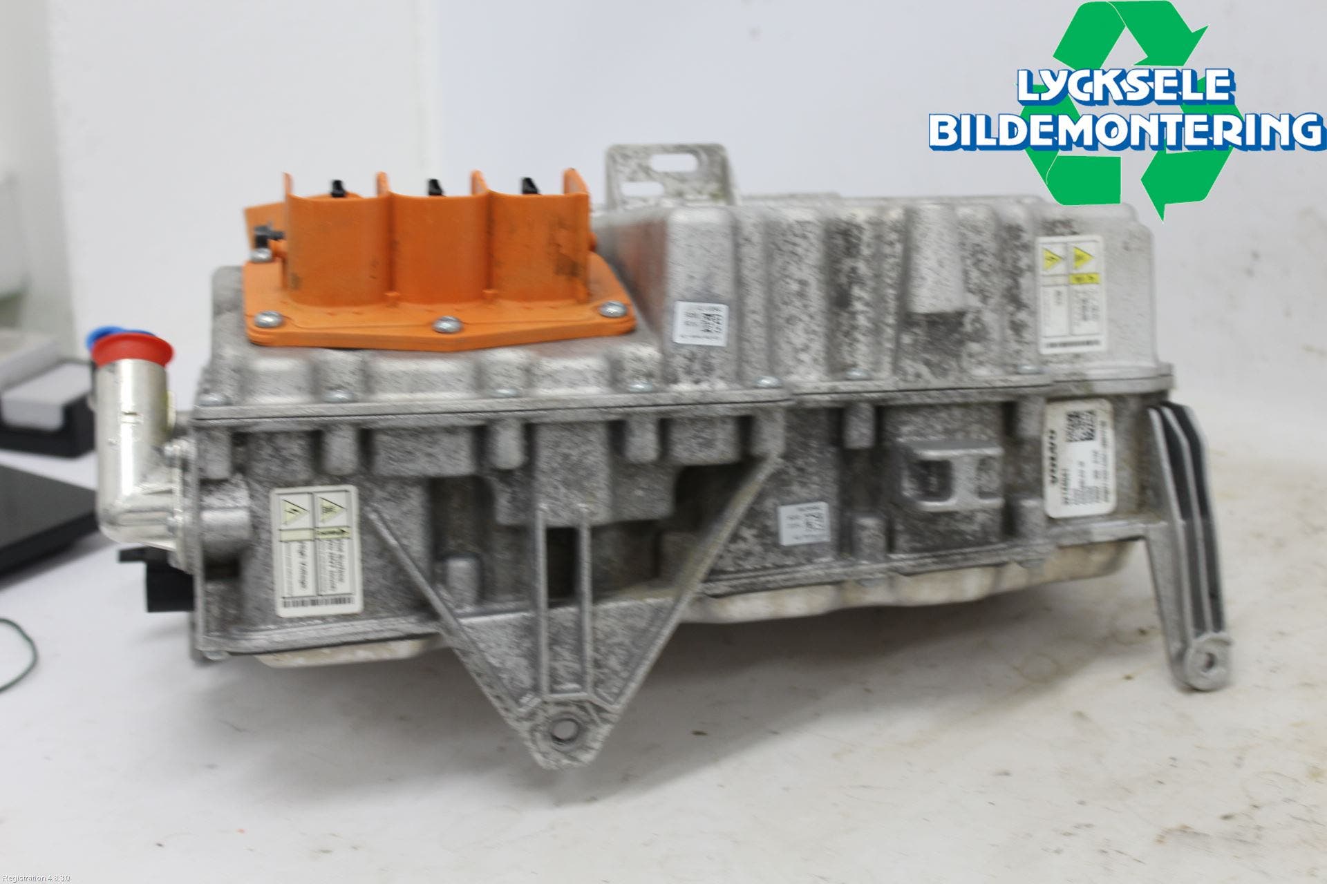 Volvo V60 19- Hybridconverter