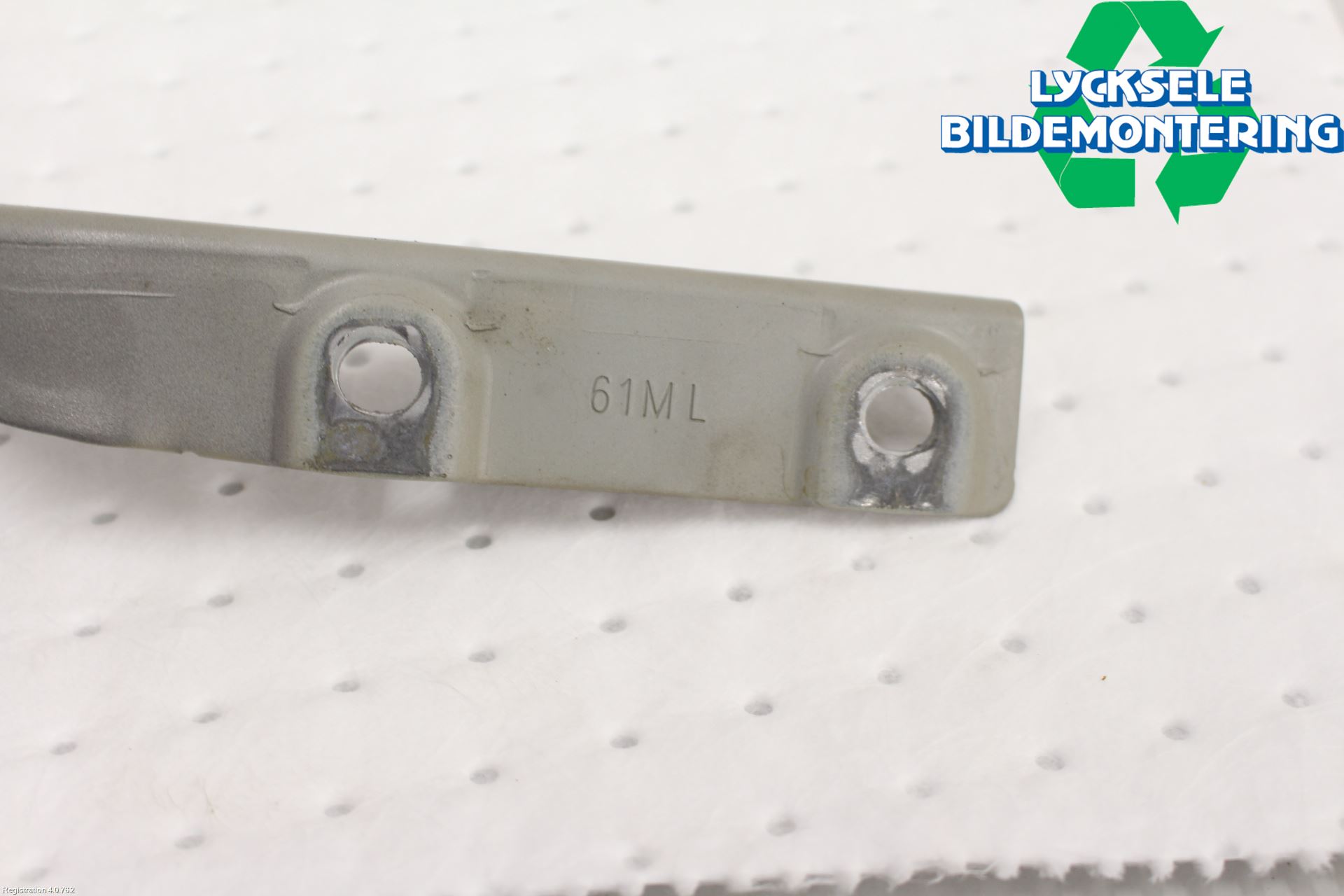 Suzuki VITARA 15- Huvgångjärn