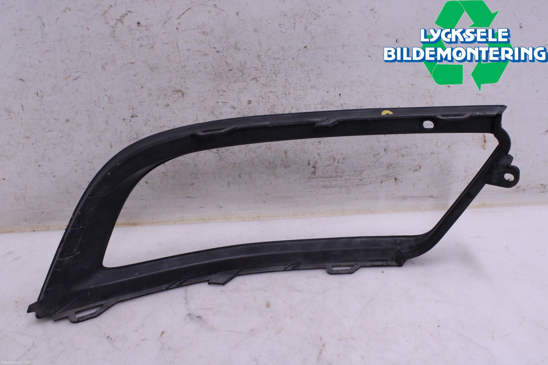 Skoda SUPERB 09-15 Dimljussarg Fram