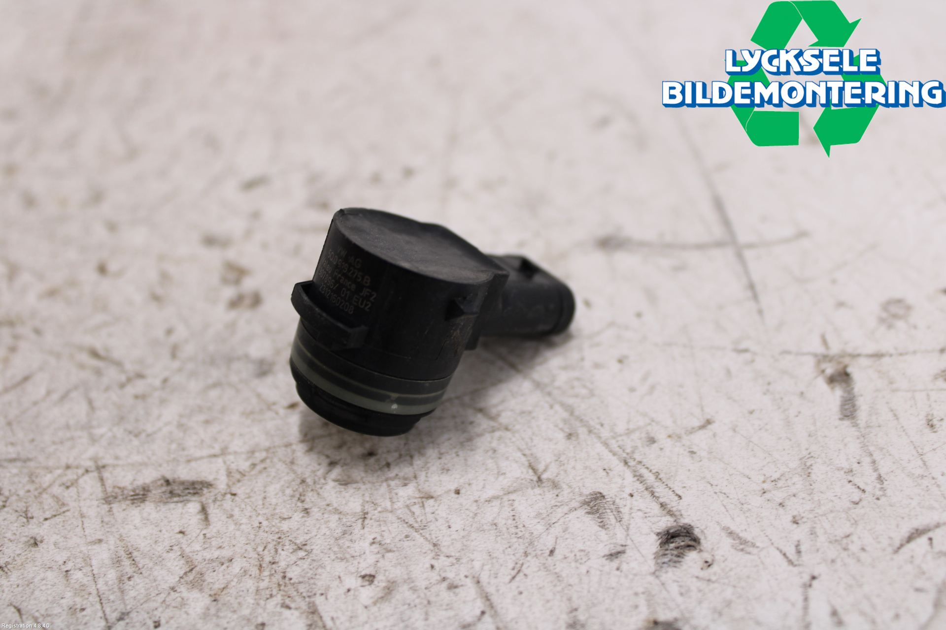 Volkswagen VW PASSAT 15-19 Parkeringshjälp Frontsensor