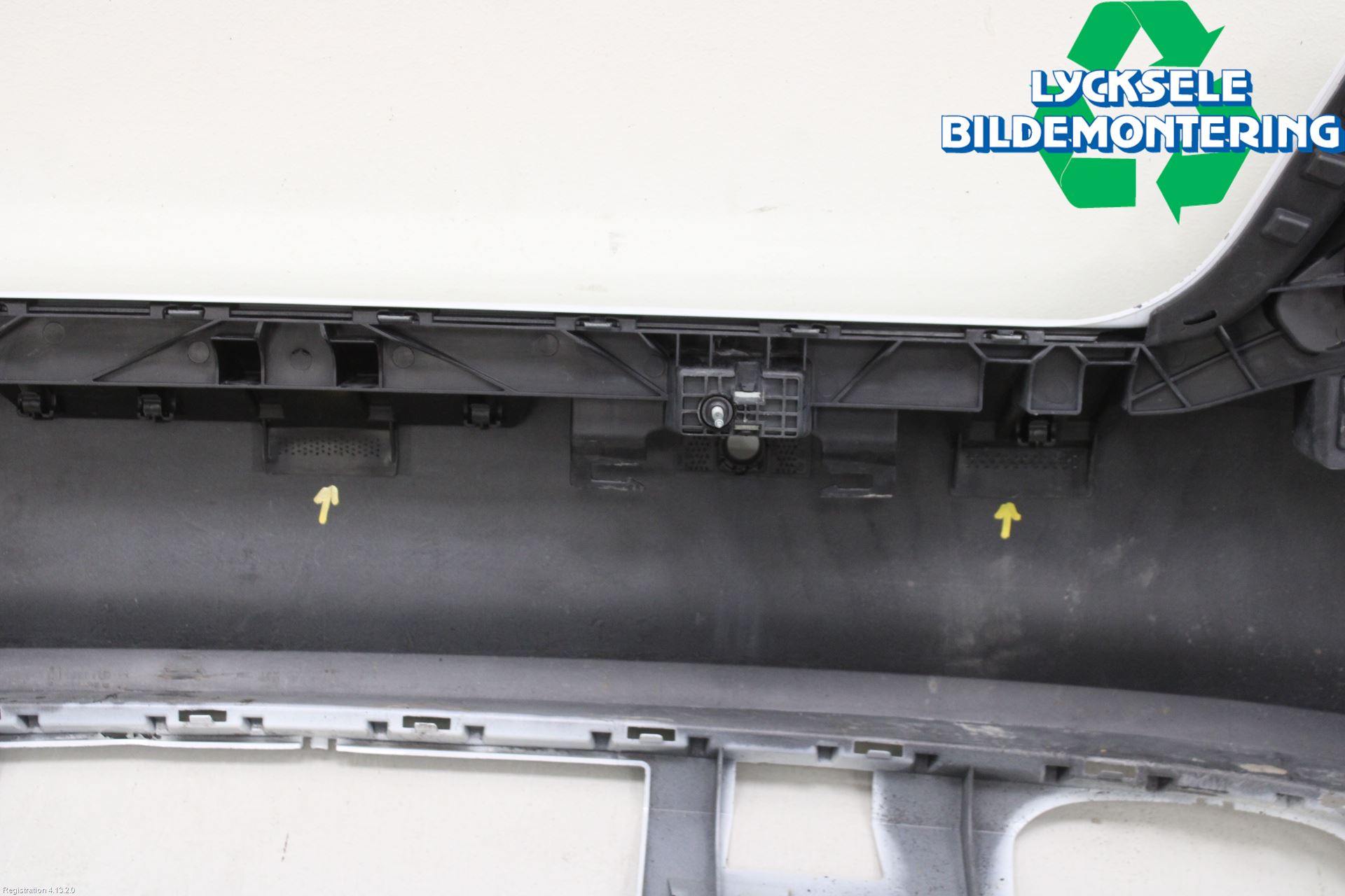 Audi A3/S3 8V 13-20 Stötfångarbeklädnad Bak