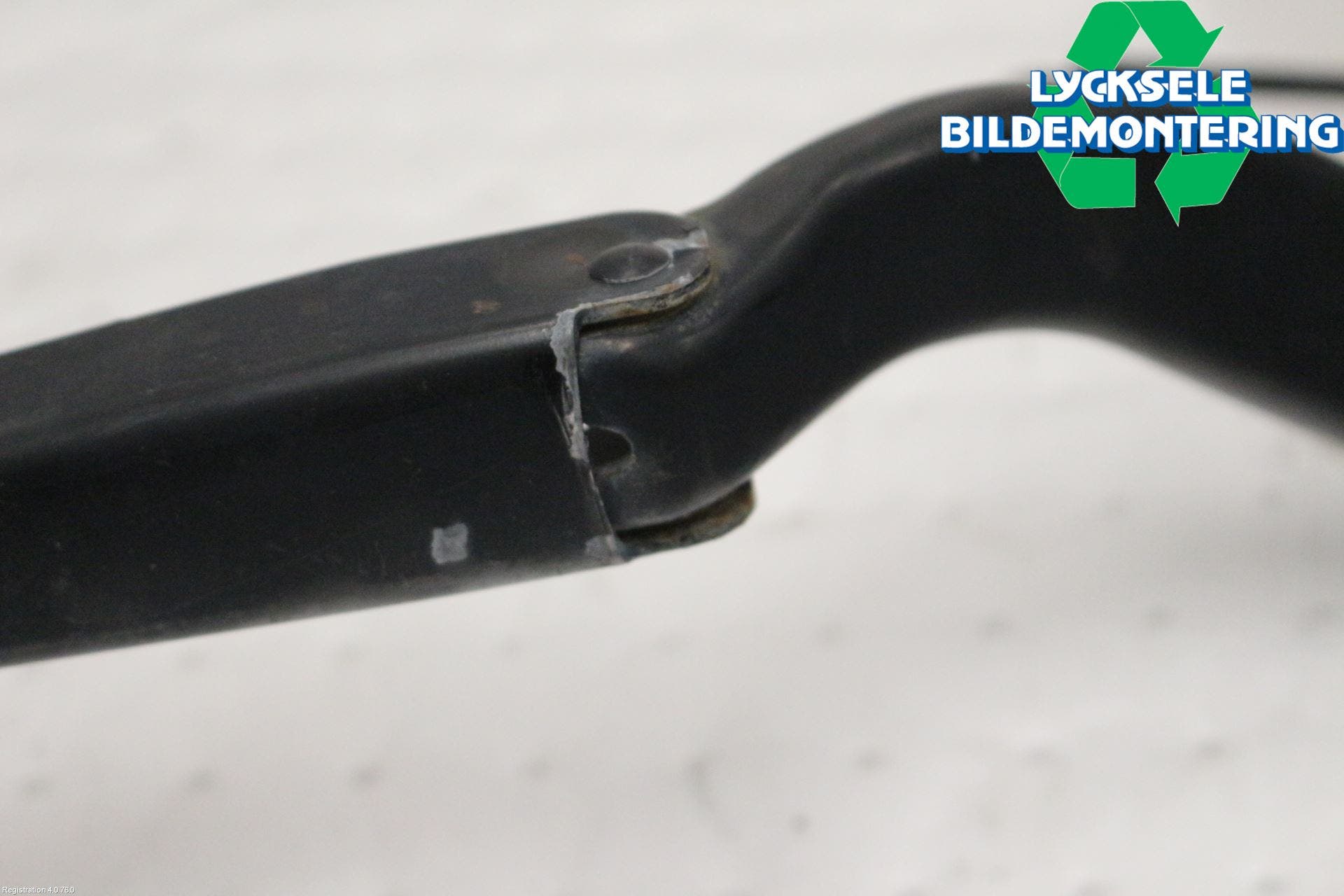 Mercedes-Benz MB SPRINTER (W906) 06-18 Torkararm Armar Vindruta