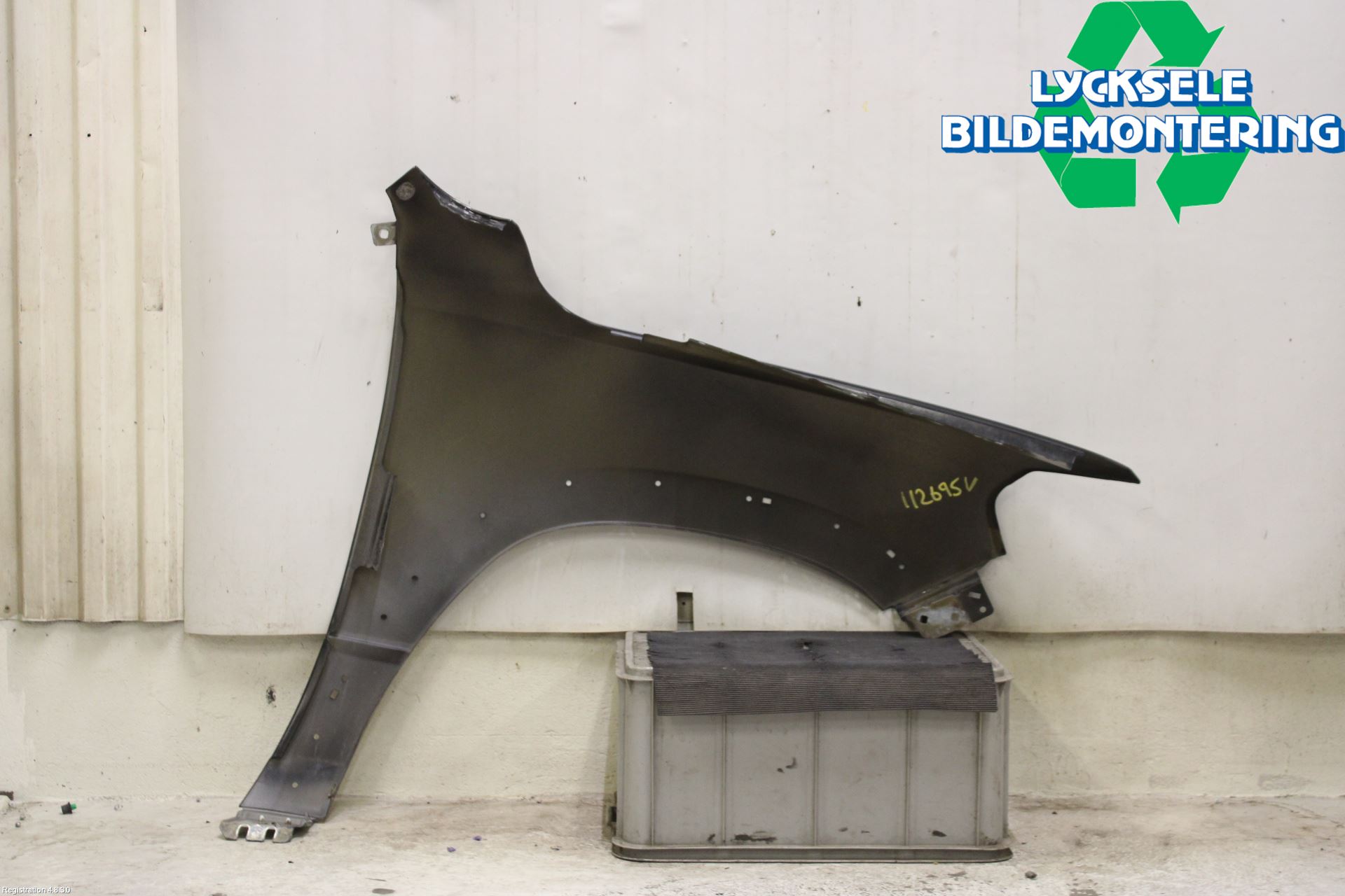 Dodge PICK UP RAM 81- Skärm Fram Vänster