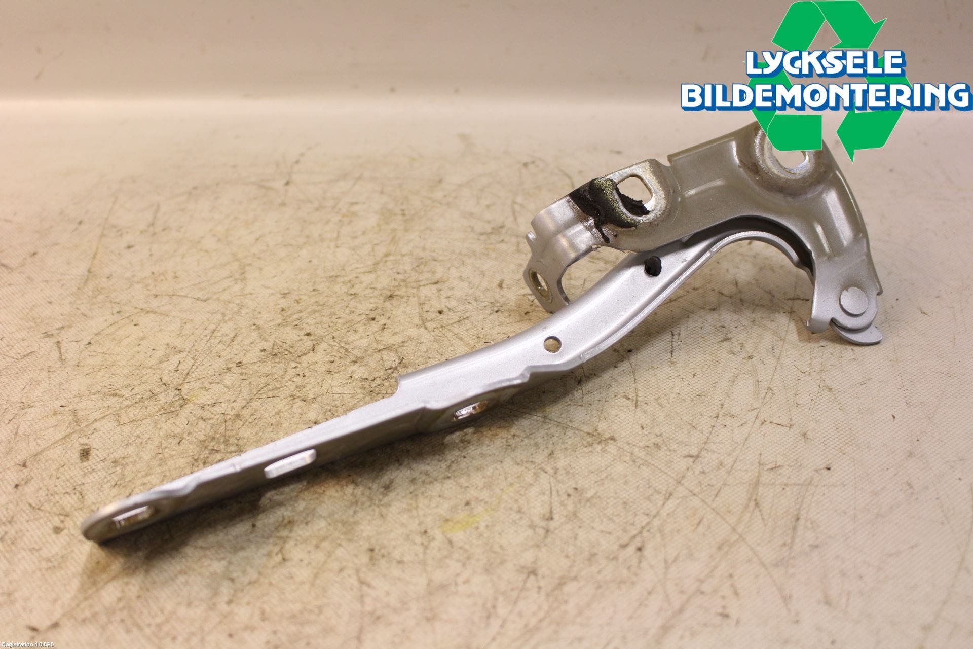 Opel ASTRA K 16-22 Huvgångjärn