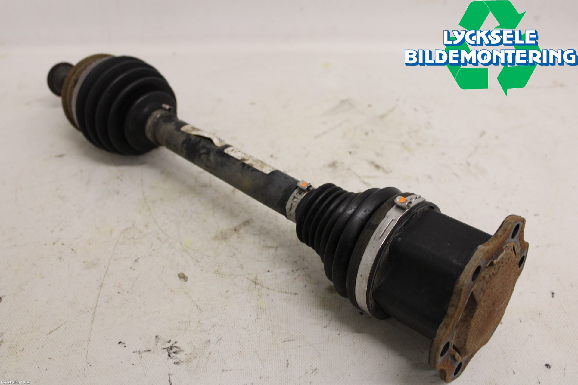 Audi A6 F2/C8 19- Drivaxel Fram Vänster