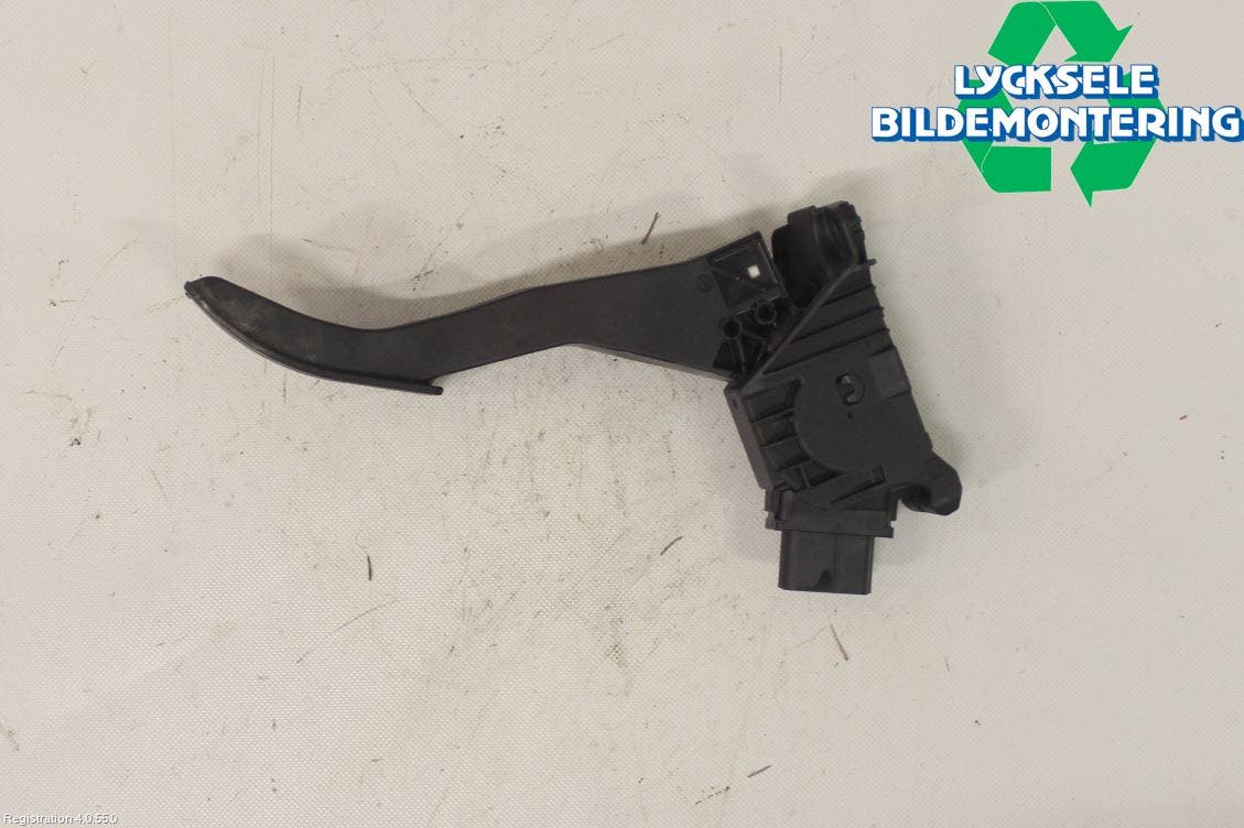 Volkswagen VW PASSAT 15-19 Gaspedal