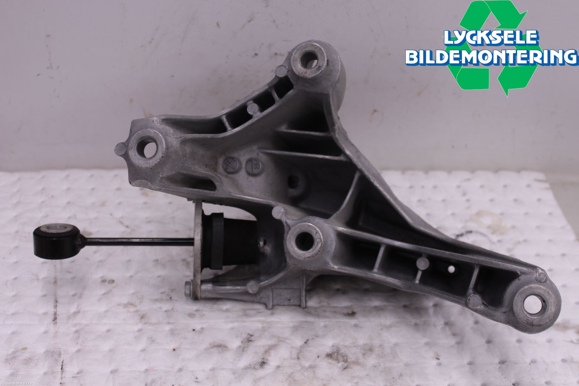 Audi A4/S4 B9 20- Motorfäste