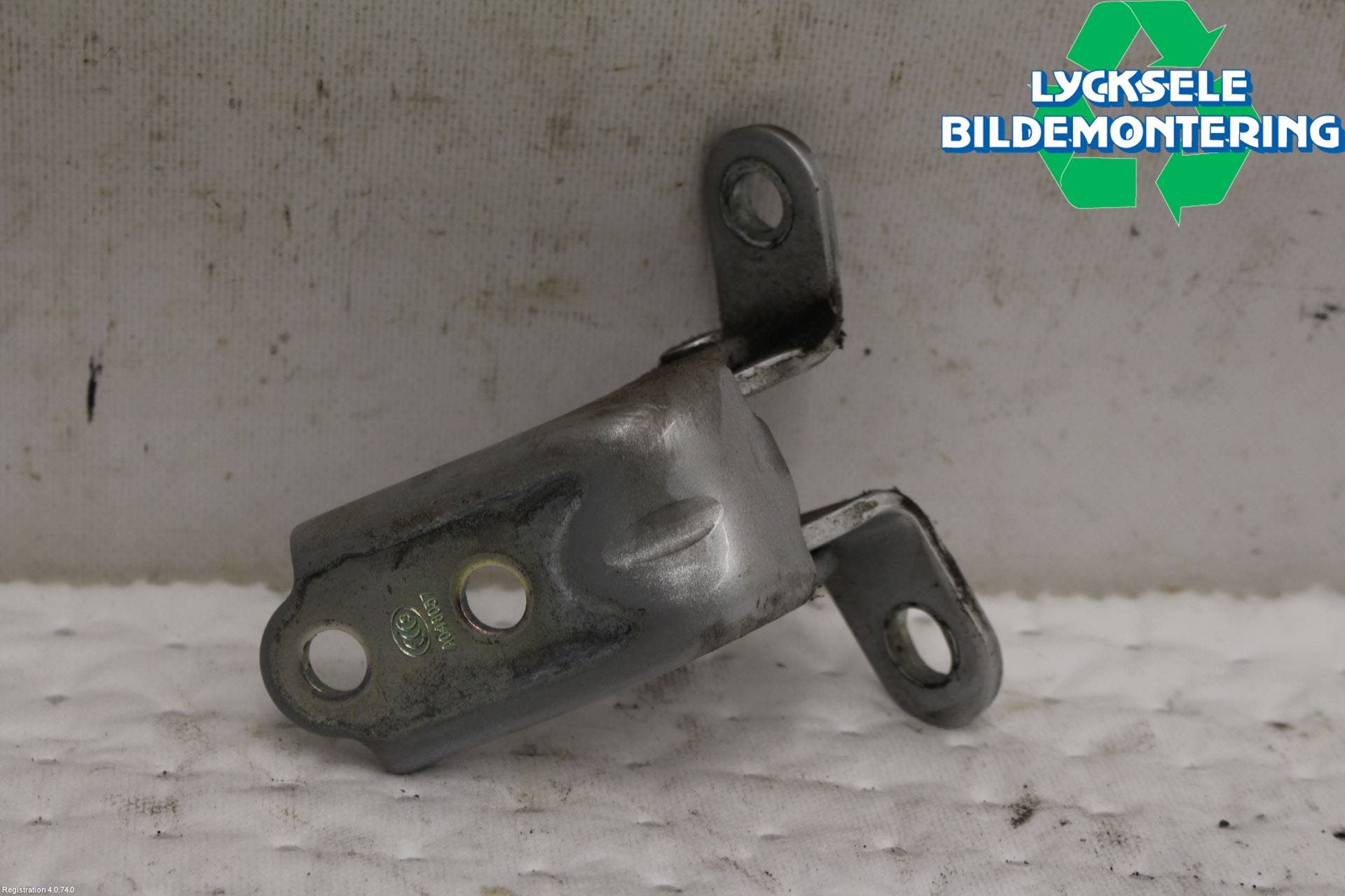 Hyundai i40 16-18 Dörrgångjärn