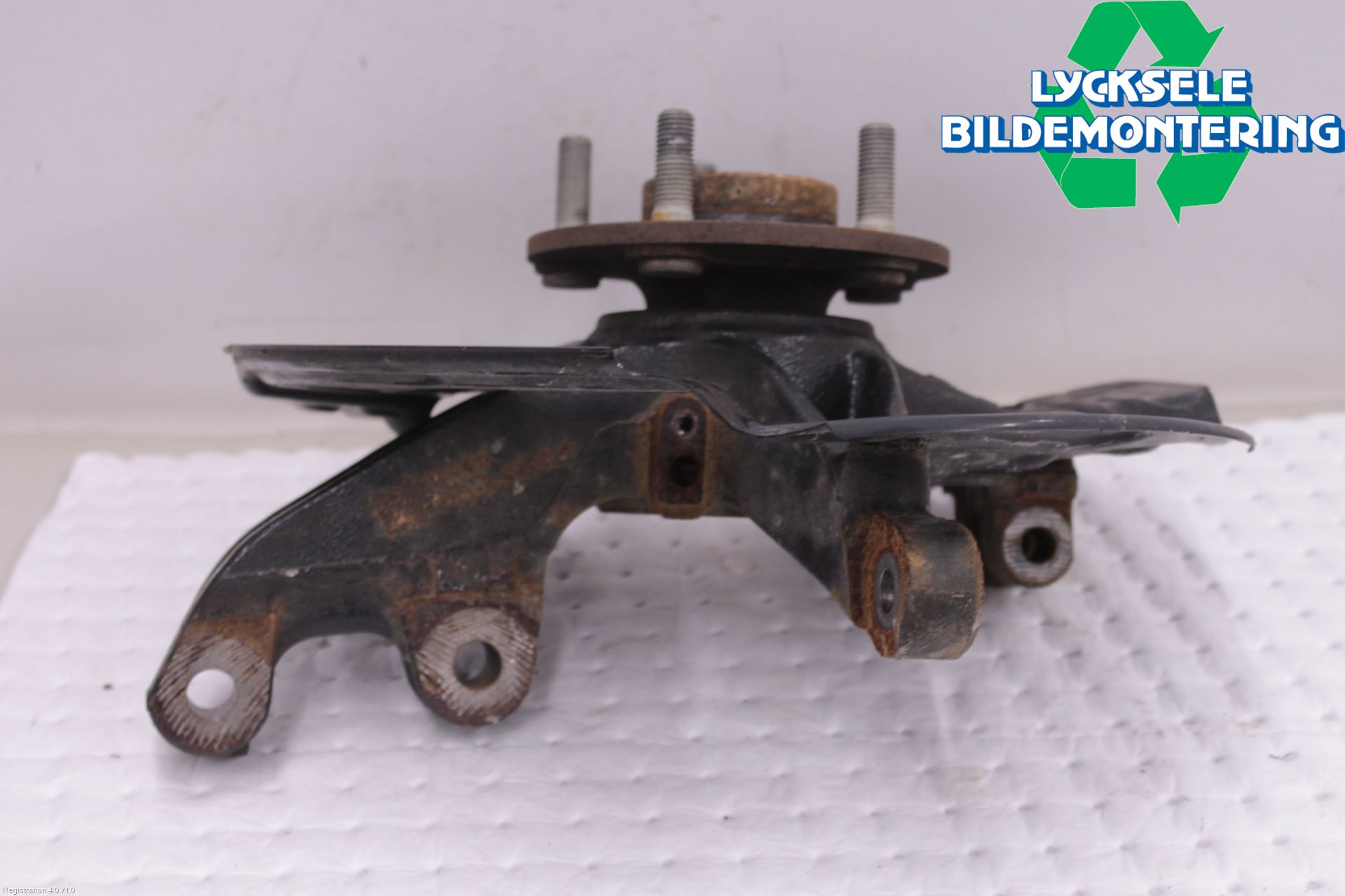 Ford FOCUS 19- Styrspindel Lagerhus Hö