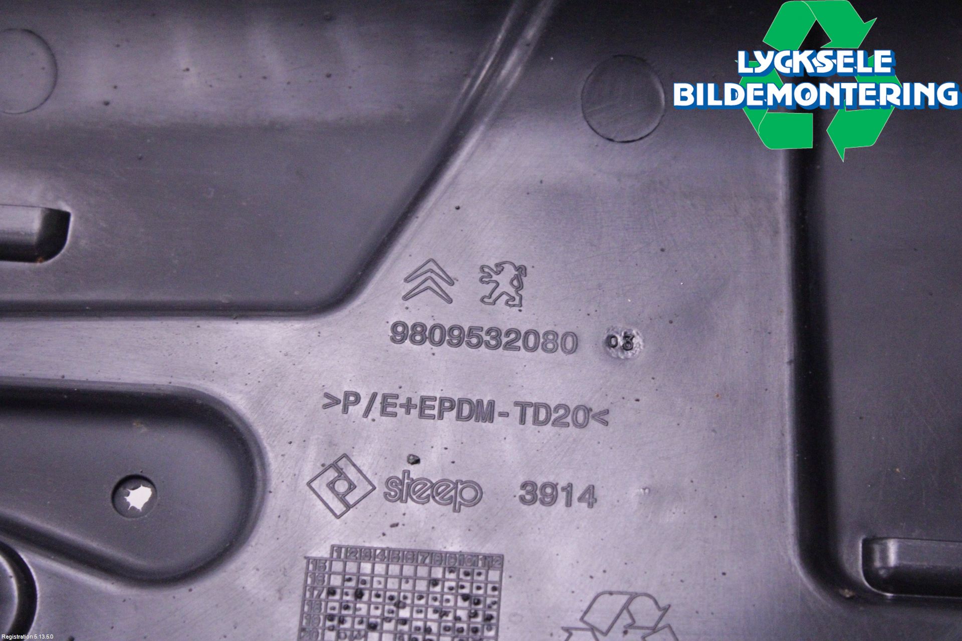 Peugeot 3008 17-24 Hasplåt Plåt-Plast