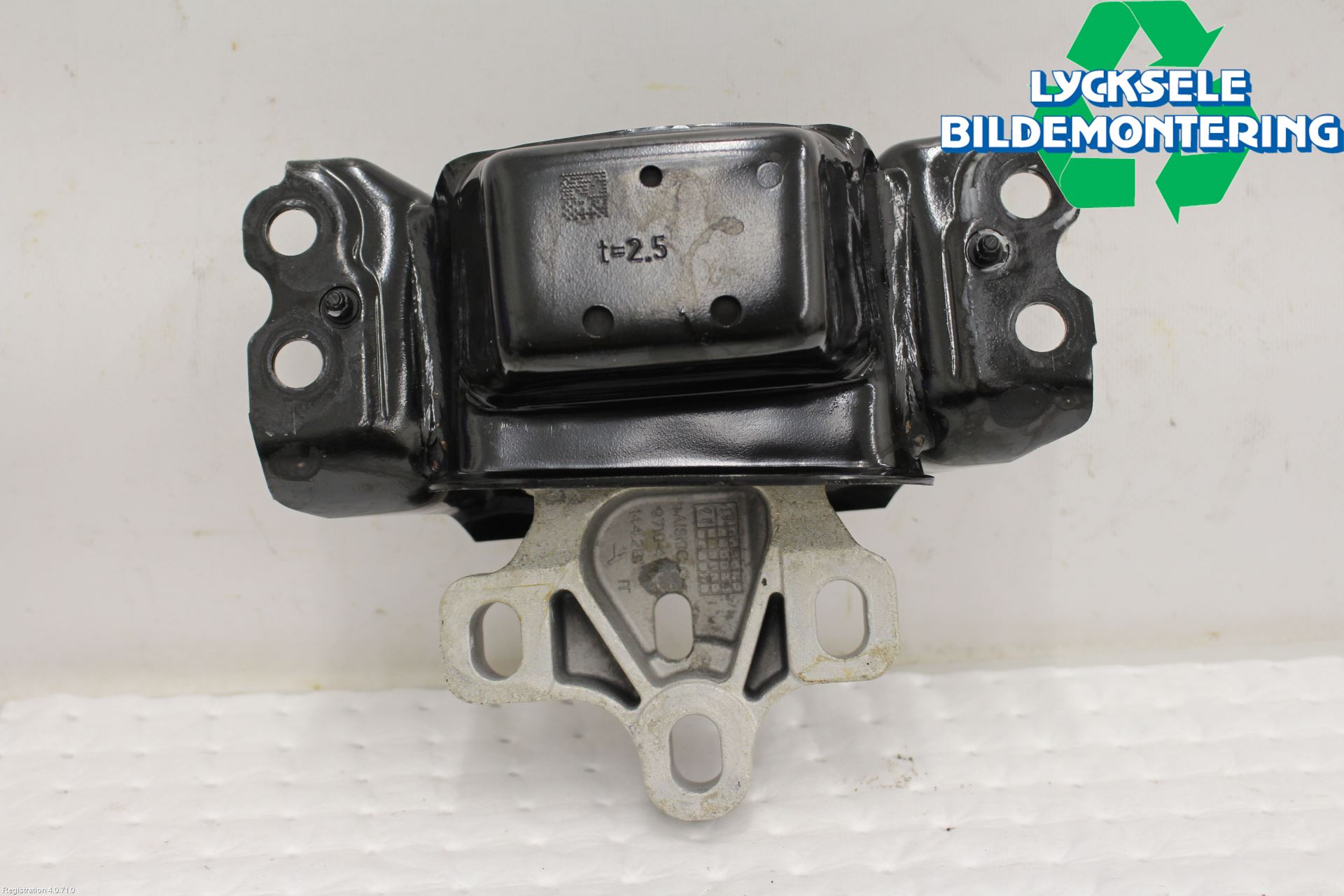 Seat TARRACO 19- Växellådsfäste