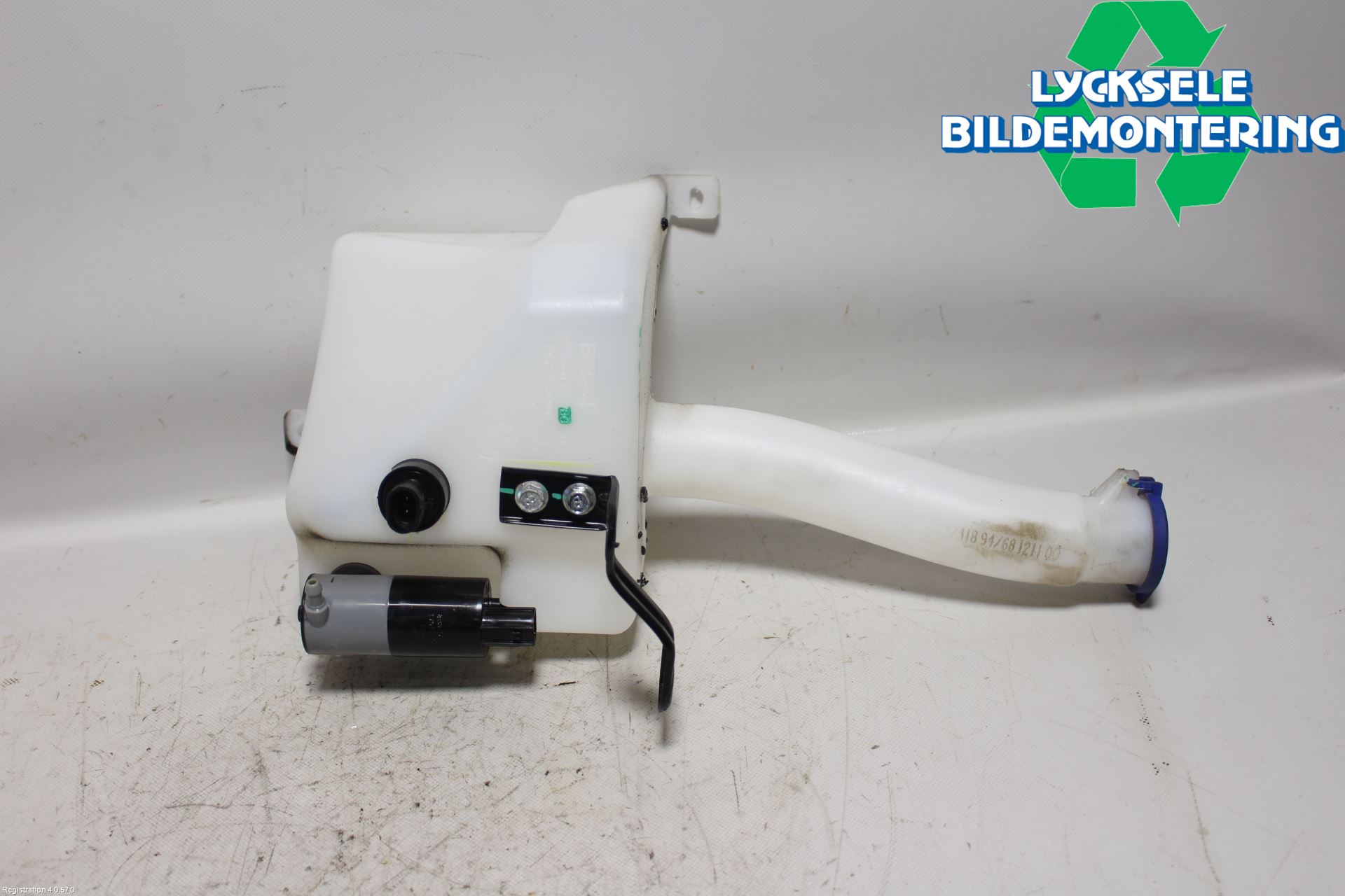 Ford RANGER EU 12-23 Spolartank Vindruta