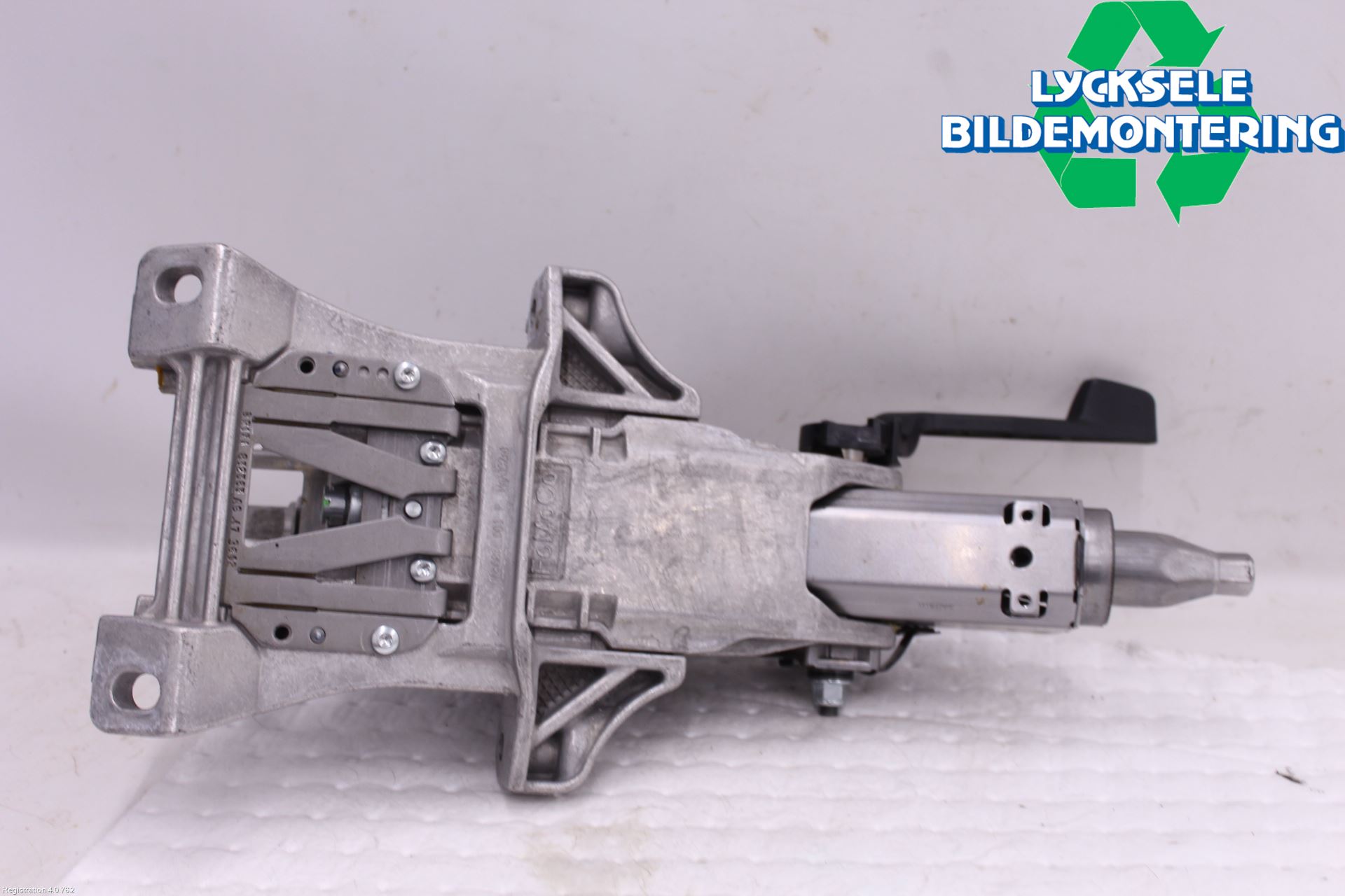 Ford MUSTANG VI 15-22 Rattaxelagg Justerbart