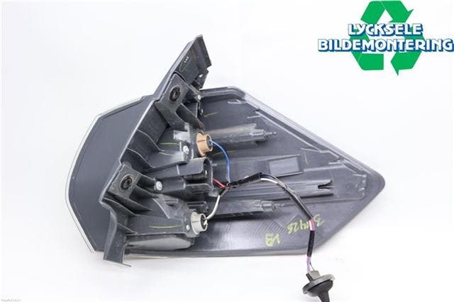 Nissan X-TRAIL 14-21 Bakljus Vänster