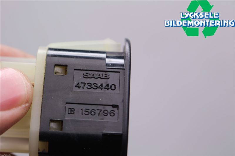 Saab 9-5 -05 Strömställare Baklucka