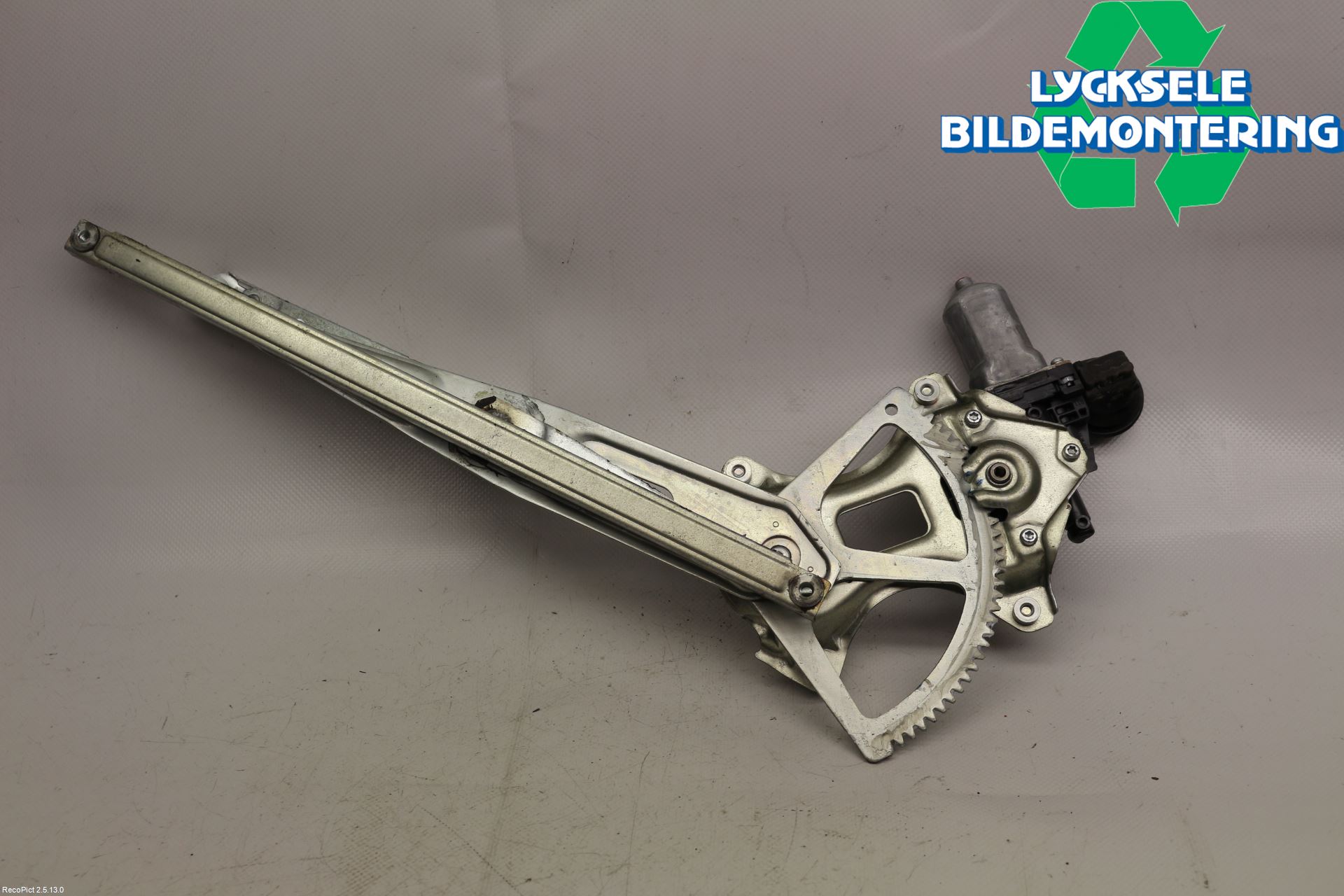 Toyota PRIUS NWH20 04-08 Fönsterhissmotor