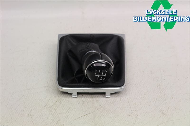 Volkswagen VW PASSAT 11-14 Växelspaksdamask